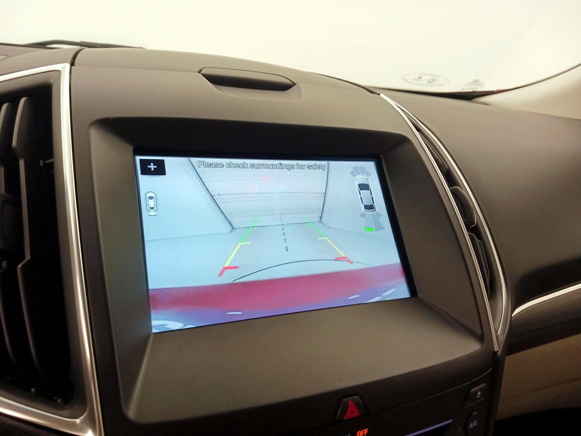 Thumbnail: 2016 Ford Edge - 15