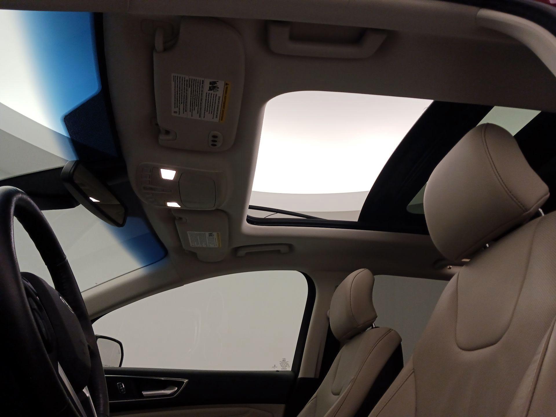 Thumbnail: 2016 Ford Edge - 20