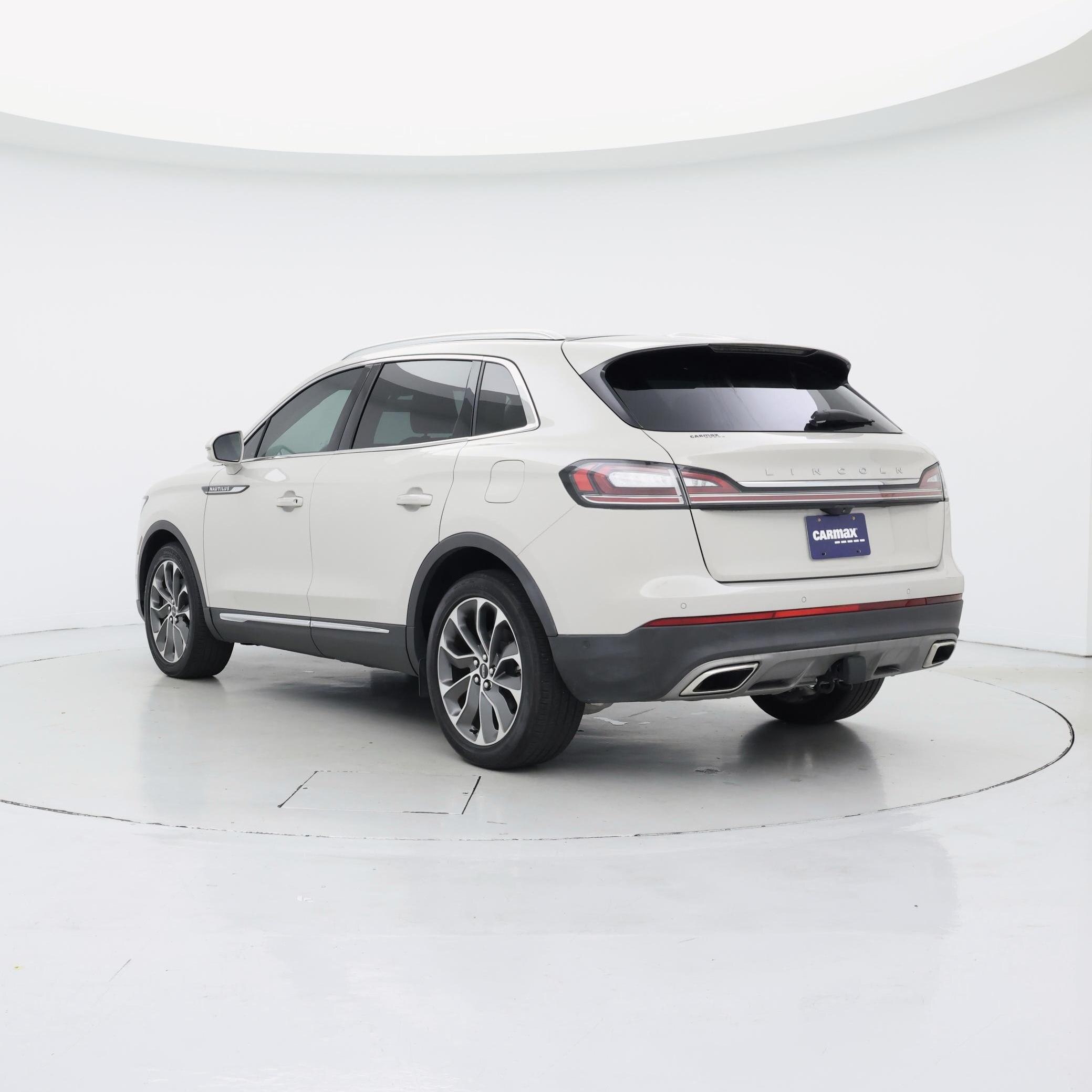 Thumbnail: 2022 Lincoln Nautilus - 2