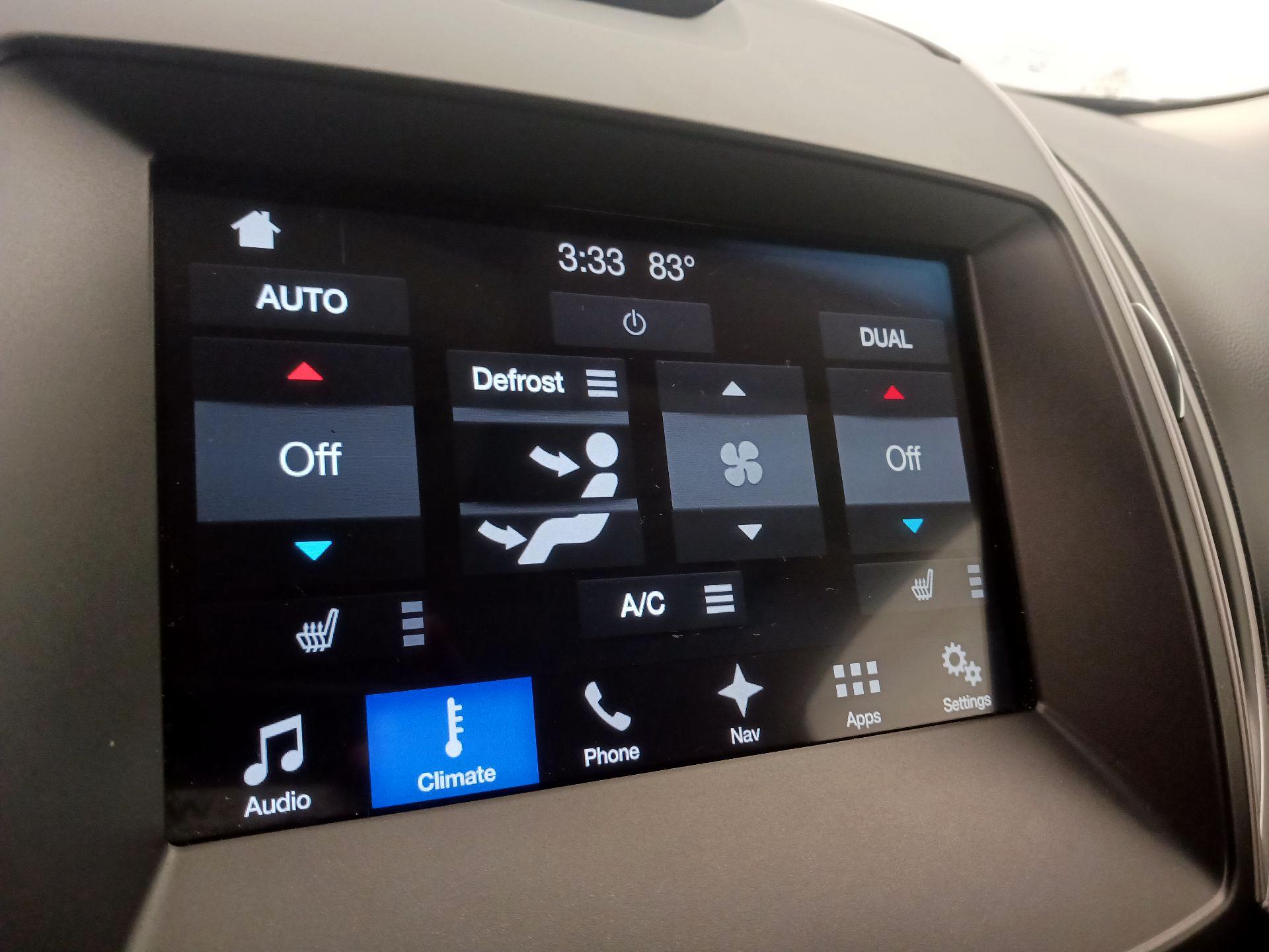 Thumbnail: 2018 Ford Edge - 17