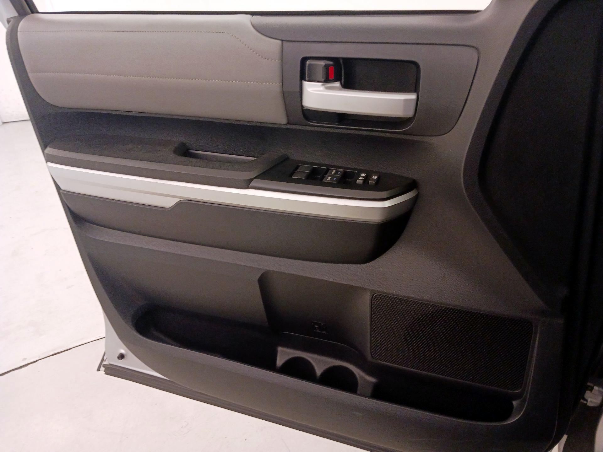 Thumbnail: 2014 Toyota Tundra - 12