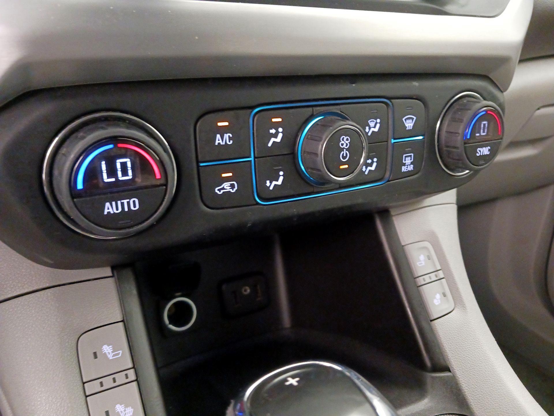 Thumbnail: 2017 GMC Acadia - 17