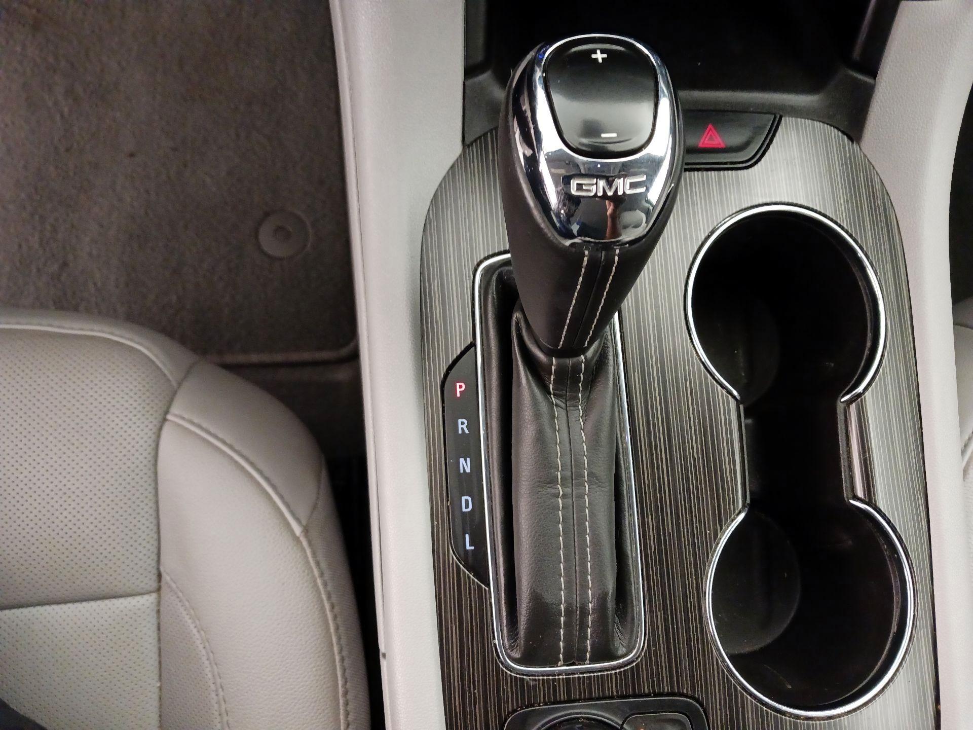 Thumbnail: 2017 GMC Acadia - 18