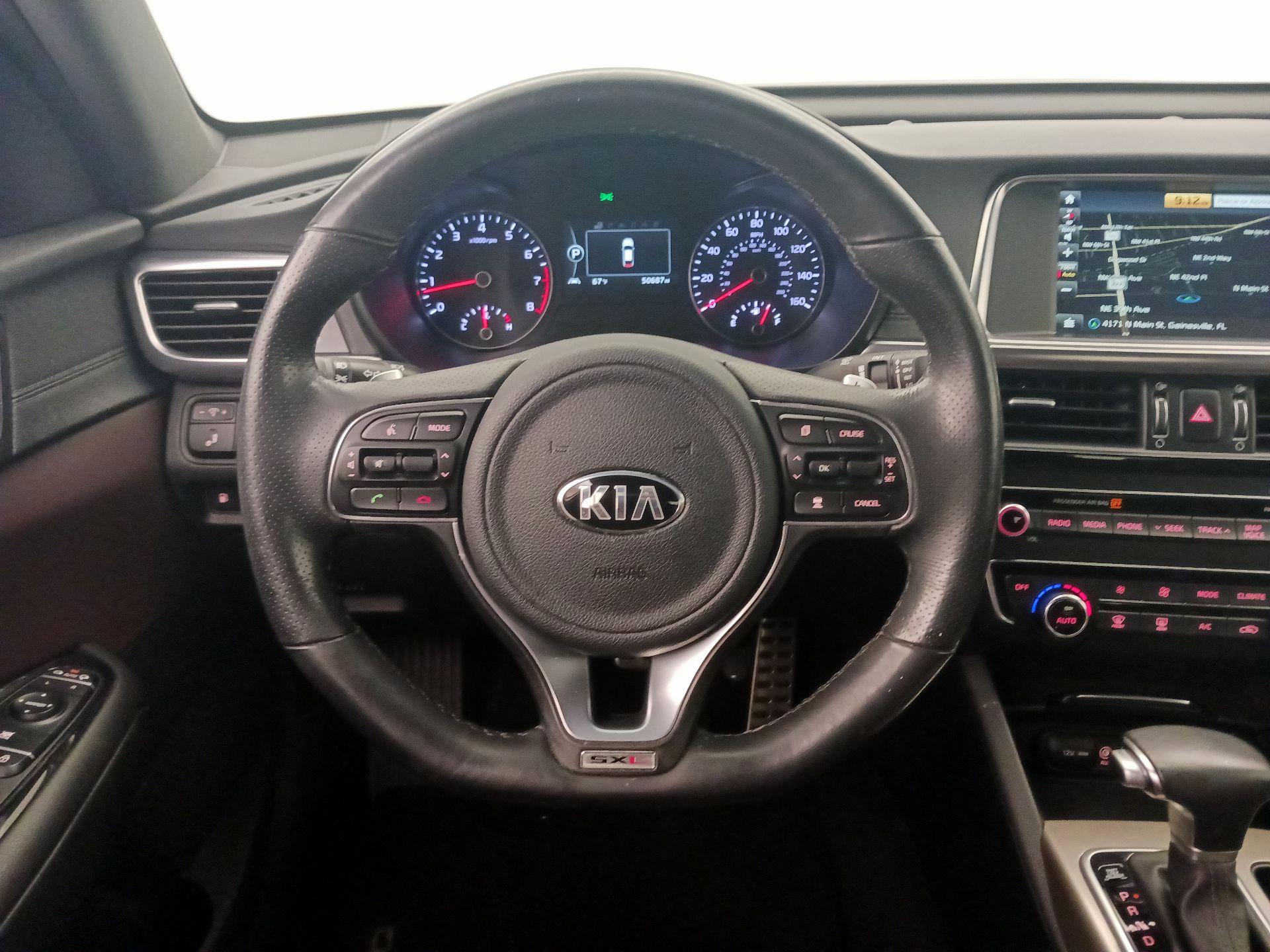 Thumbnail: 2017 Kia Optima - 10