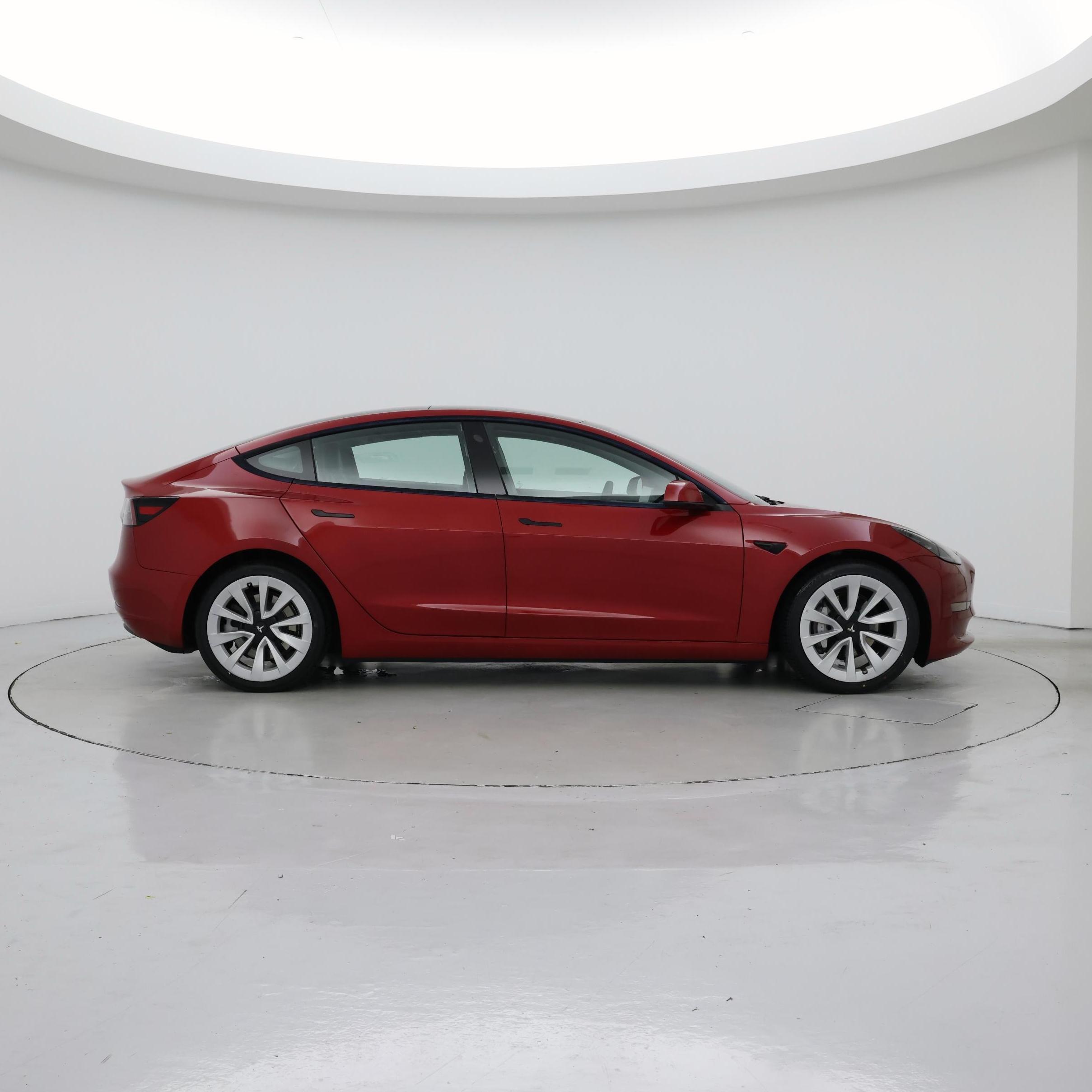 Thumbnail: 2023 Tesla Model 3 - 7