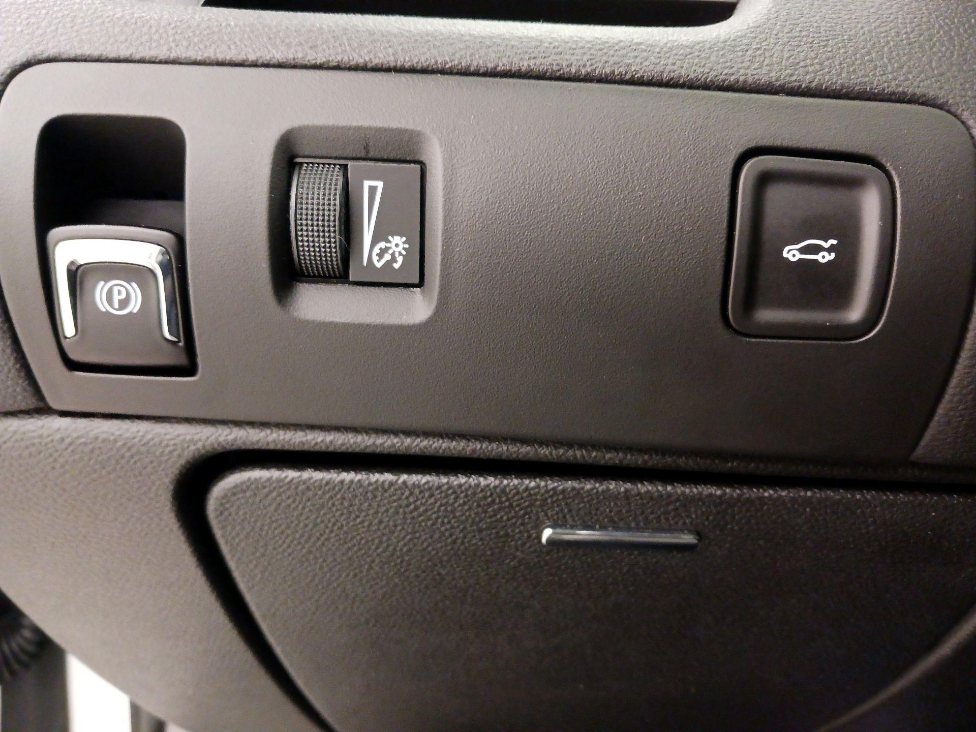 Thumbnail: 2019 Chevrolet Impala - 13