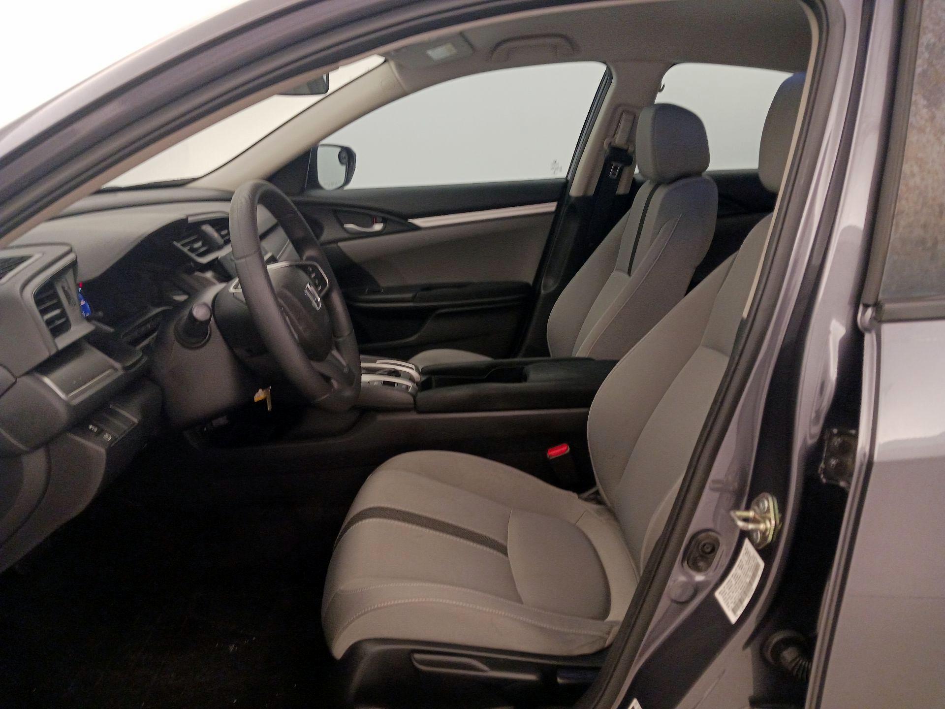 Thumbnail: 2016 Honda Civic - 11