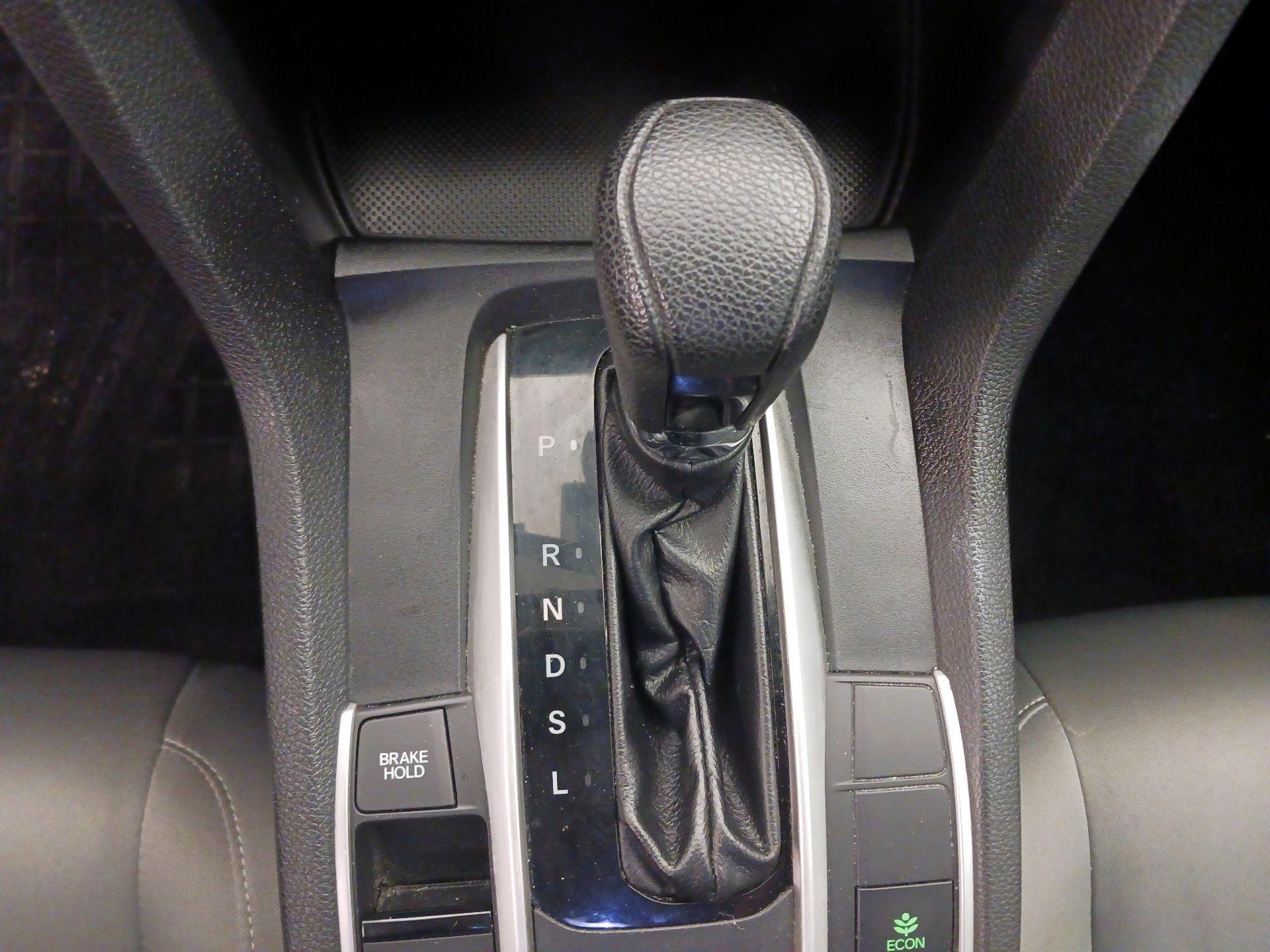 Thumbnail: 2016 Honda Civic - 17