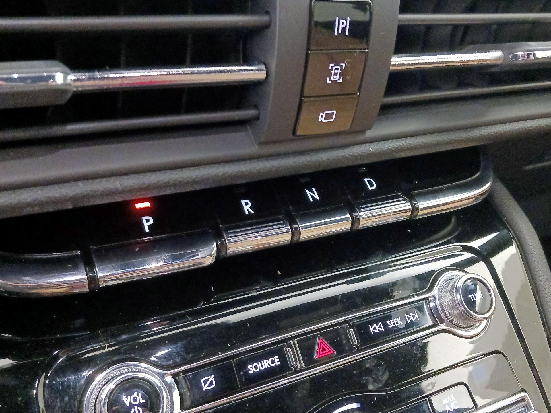 Thumbnail: 2020 Lincoln Corsair - 18