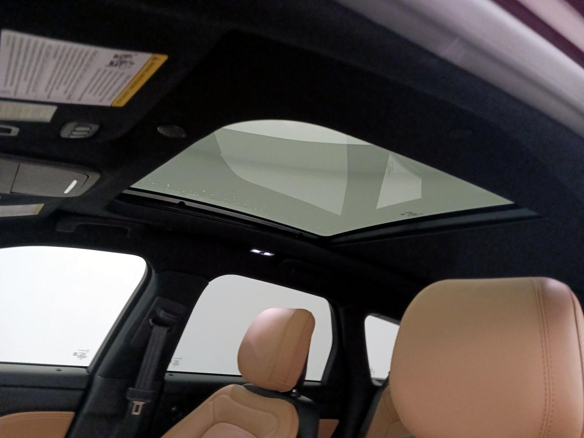 Thumbnail: 2020 Lincoln Corsair - 20