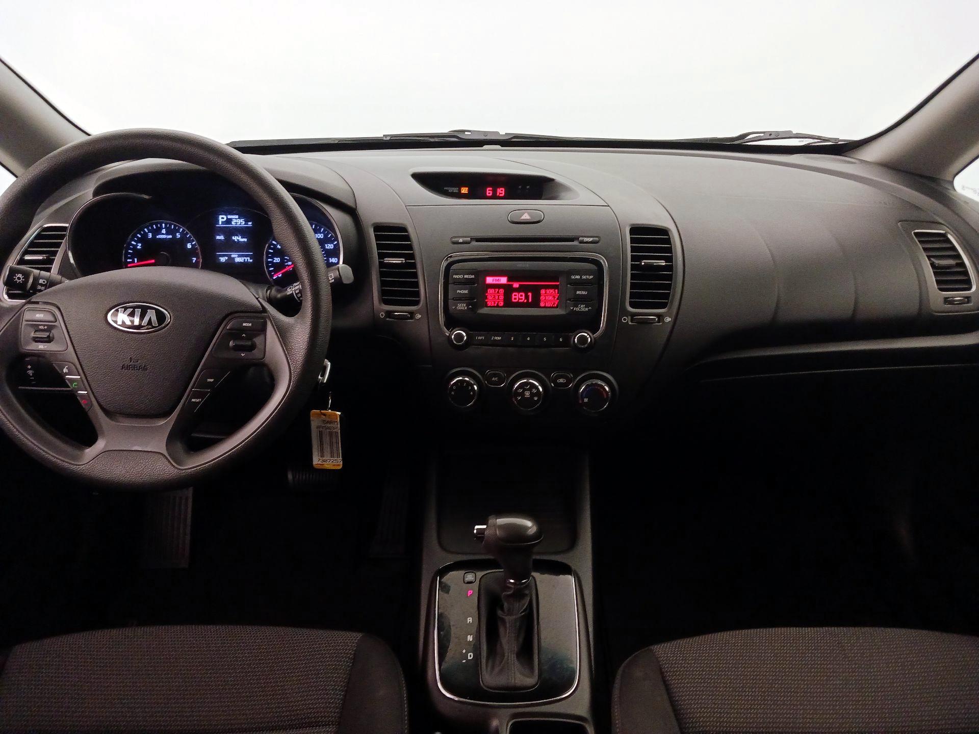 Thumbnail: 2017 Kia Forte - 9