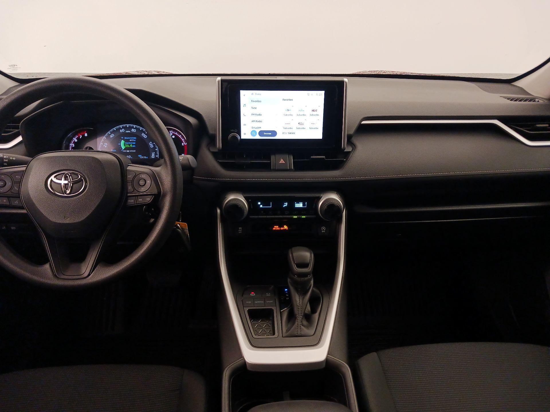 Thumbnail: 2024 Toyota RAV4 - 9