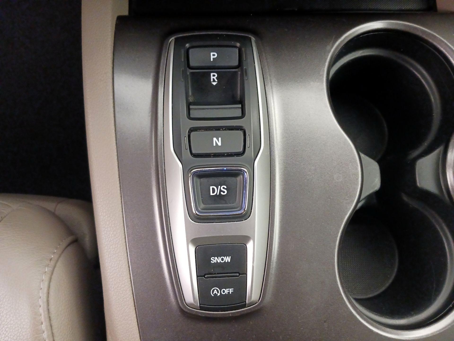 Thumbnail: 2022 Honda Pilot - 17