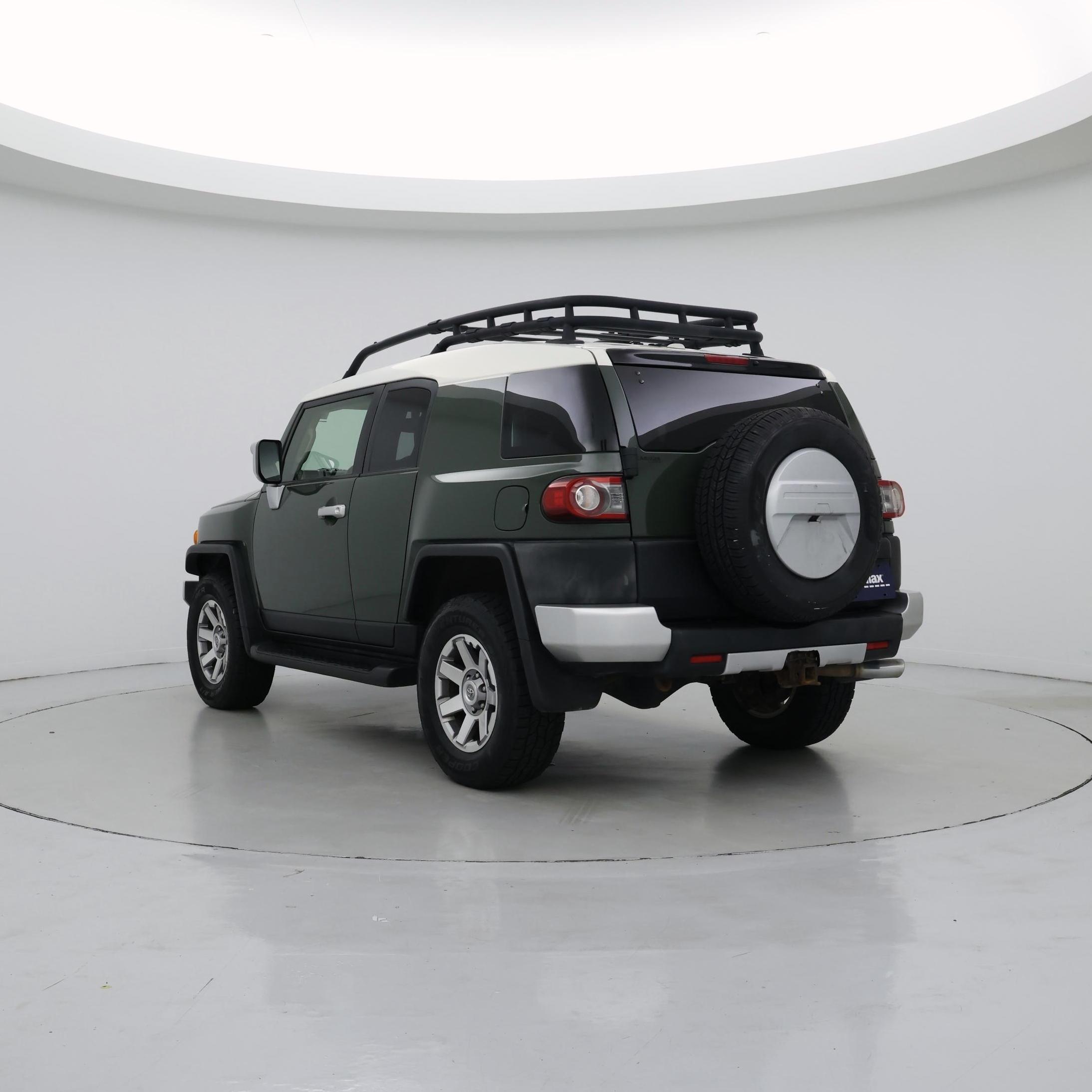Thumbnail: 2014 Toyota FJ Cruiser - 2