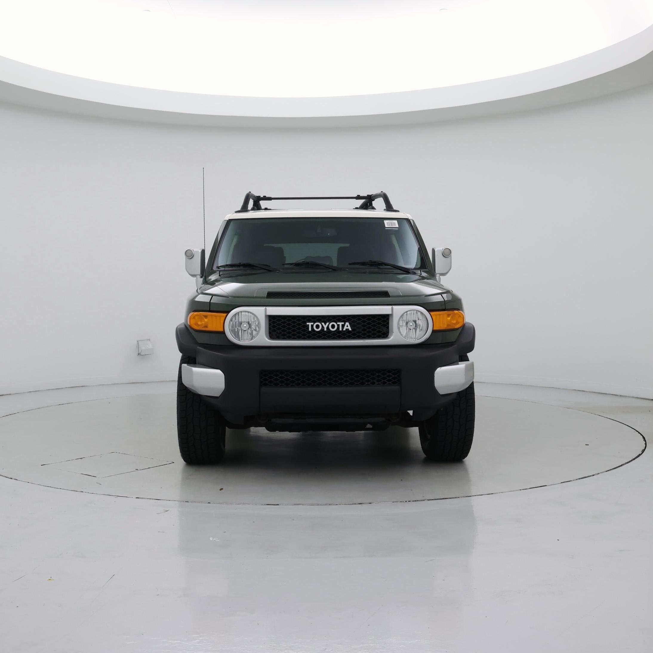 Thumbnail: 2014 Toyota FJ Cruiser - 5