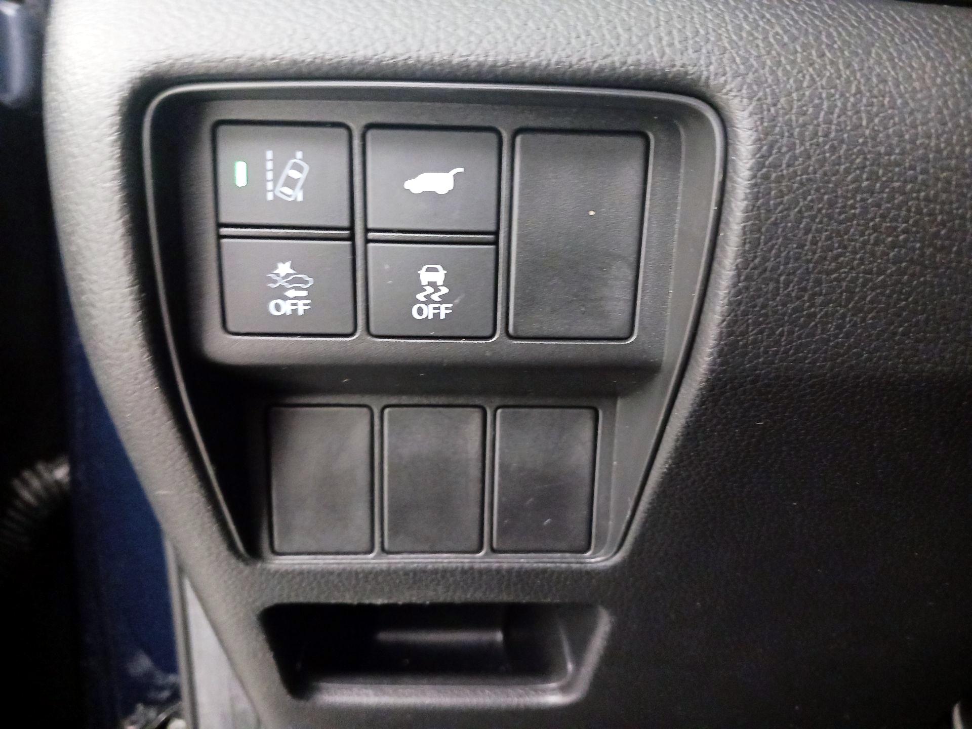 Thumbnail: 2018 Honda CR-V - 13