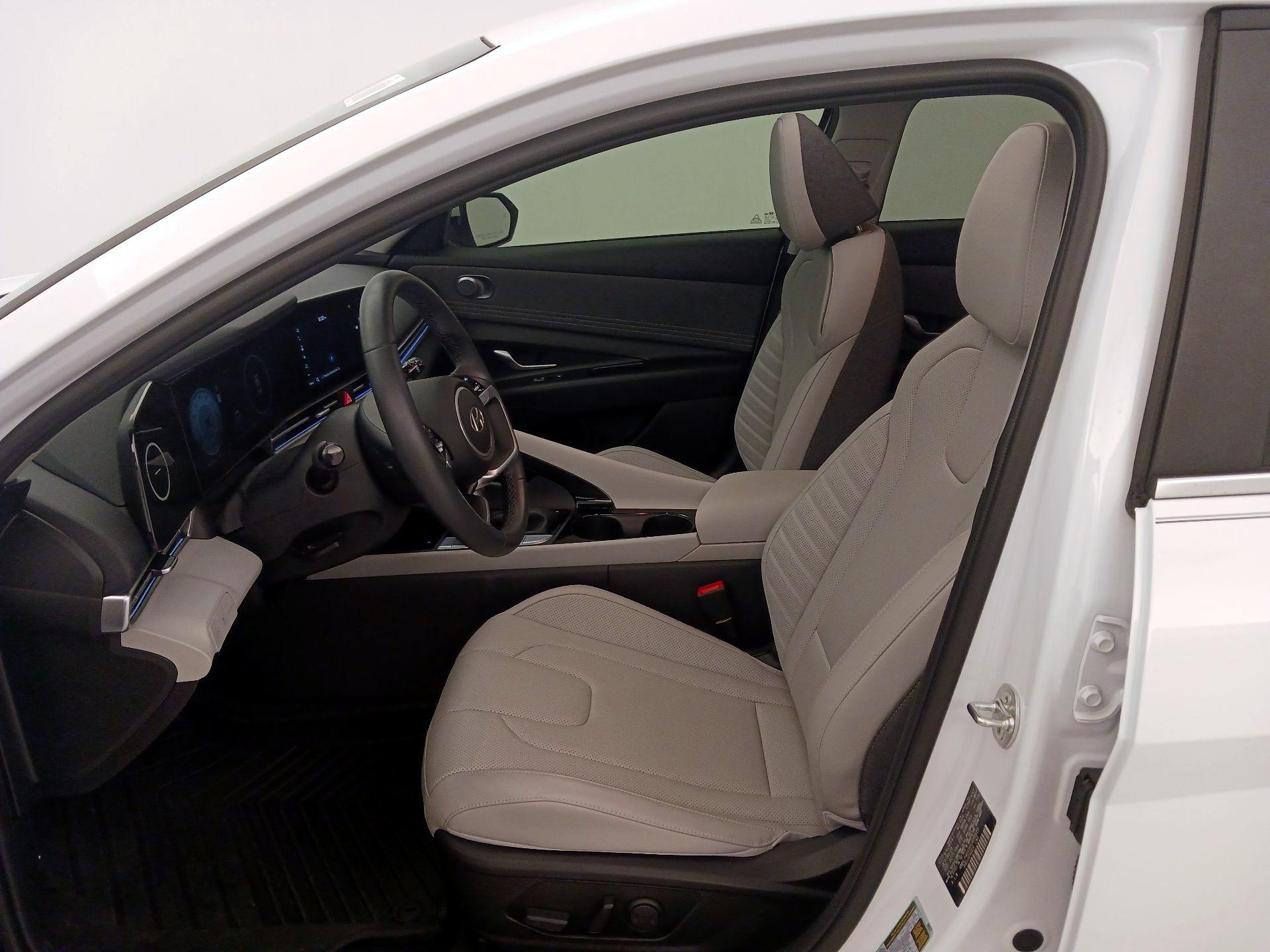 Thumbnail: 2024 Hyundai Elantra - 11
