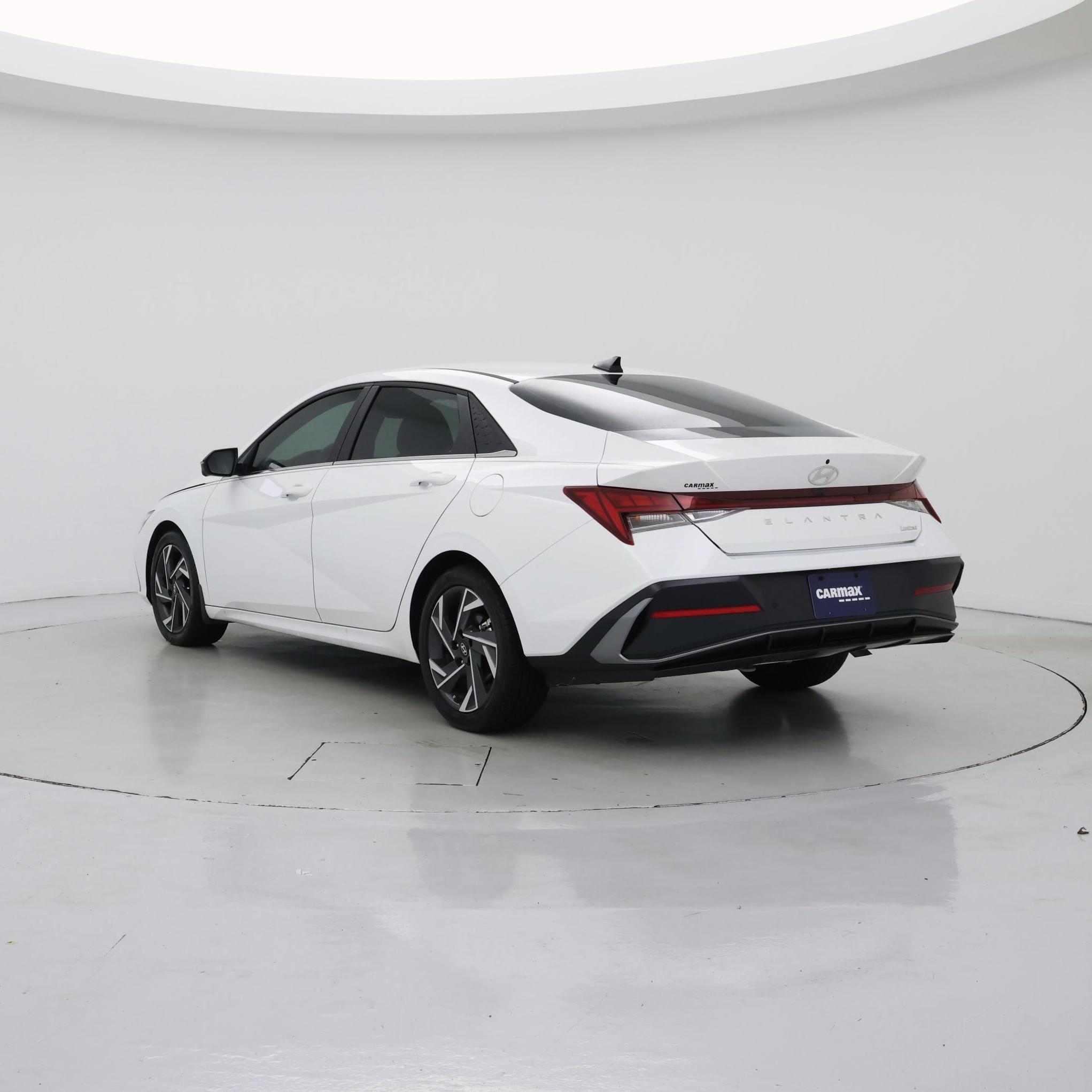 Thumbnail: 2024 Hyundai Elantra - 2
