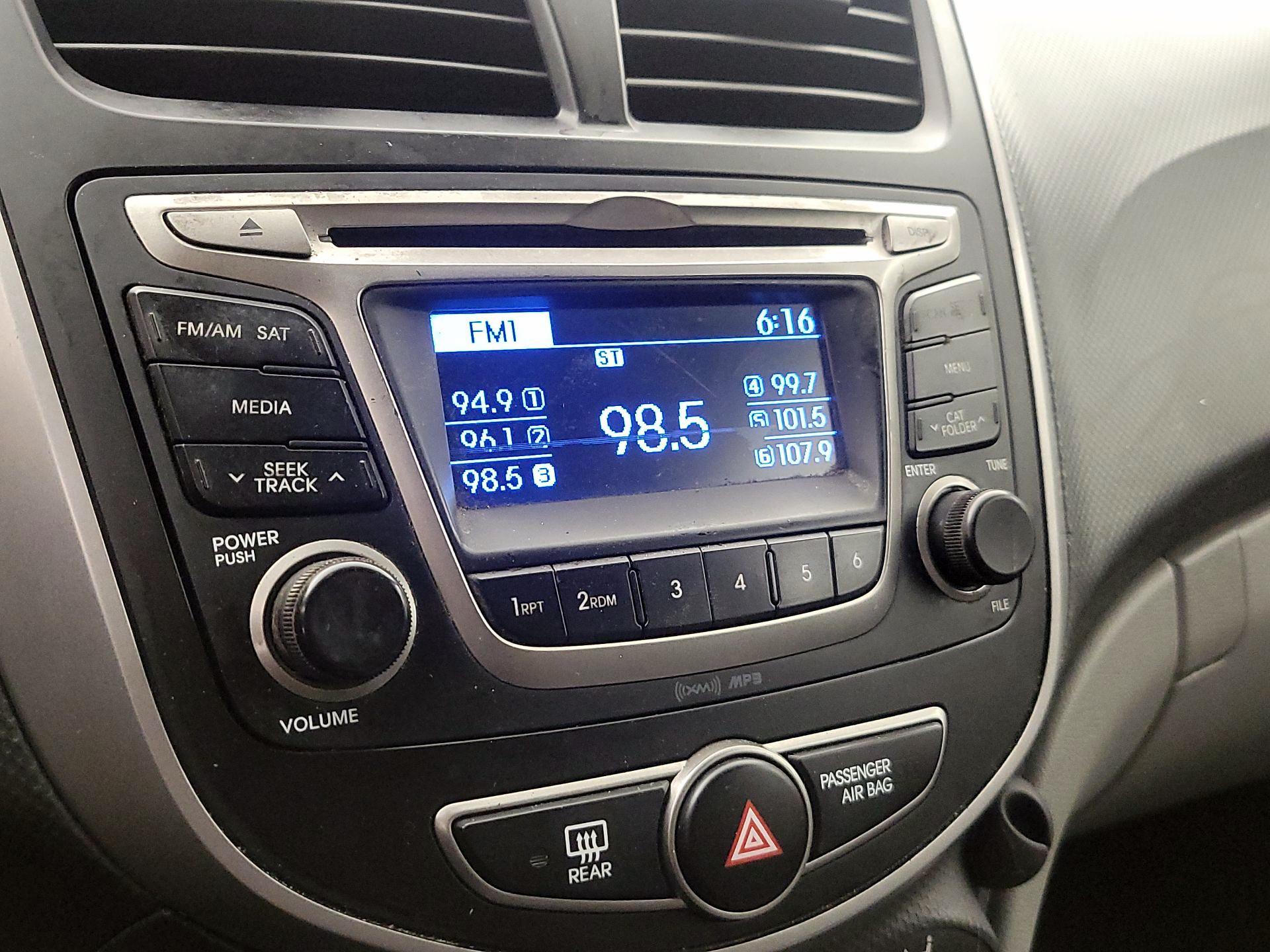 Thumbnail: 2017 Hyundai Accent - 14