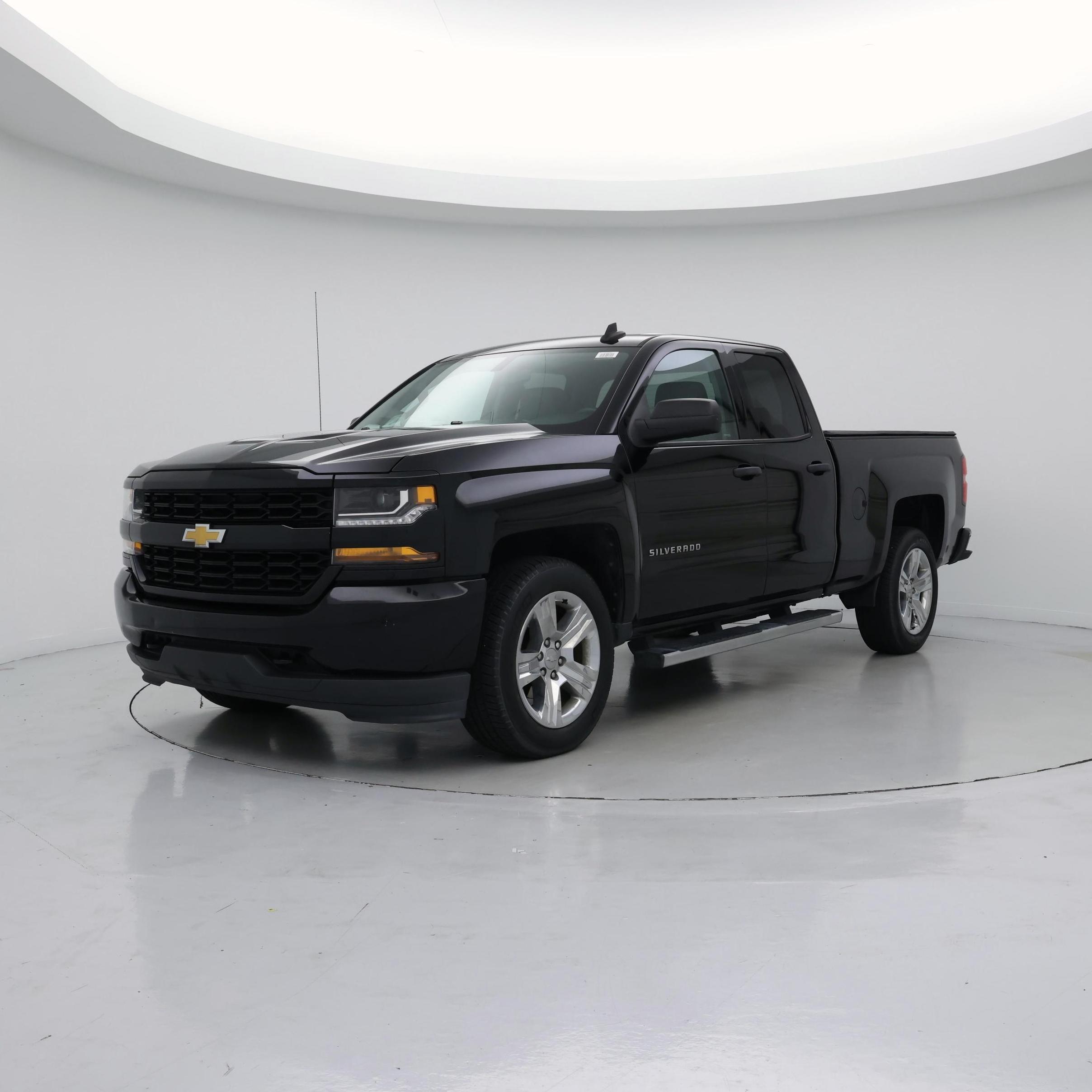 Thumbnail: 2018 Chevrolet Silverado 1500 - 4