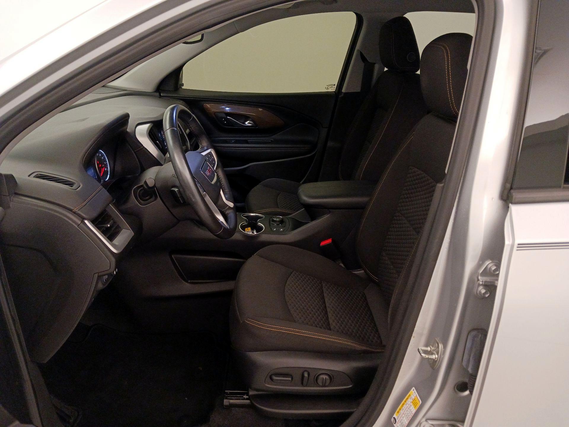 Thumbnail: 2020 GMC Terrain - 11