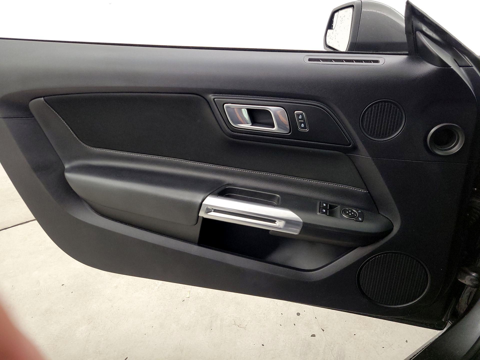 Thumbnail: 2018 Ford Mustang - 12