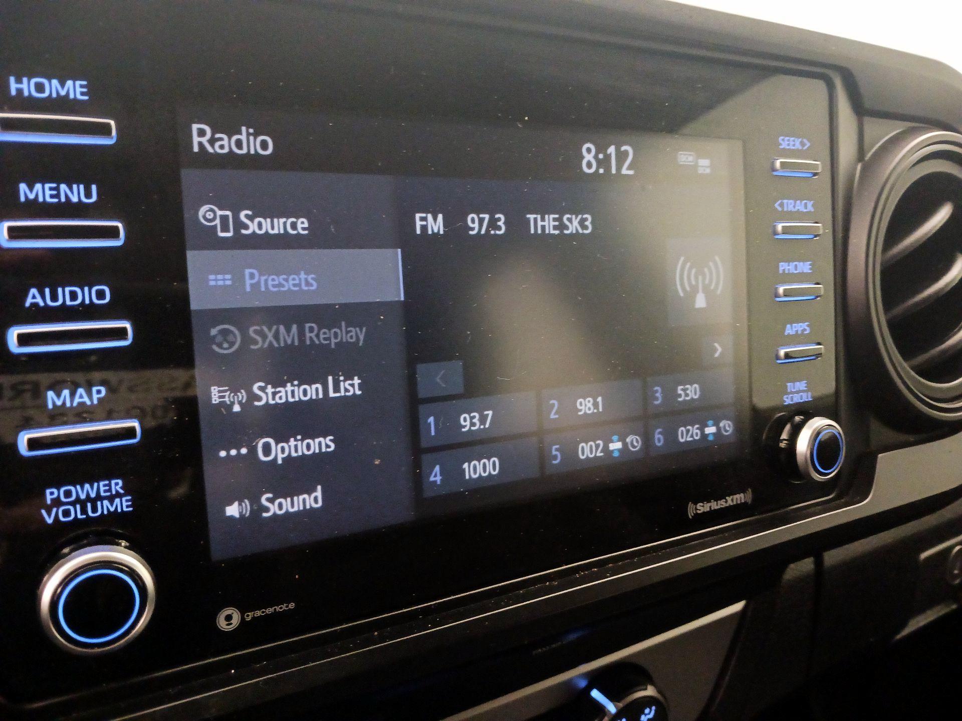 Thumbnail: 2022 Toyota Tacoma - 15