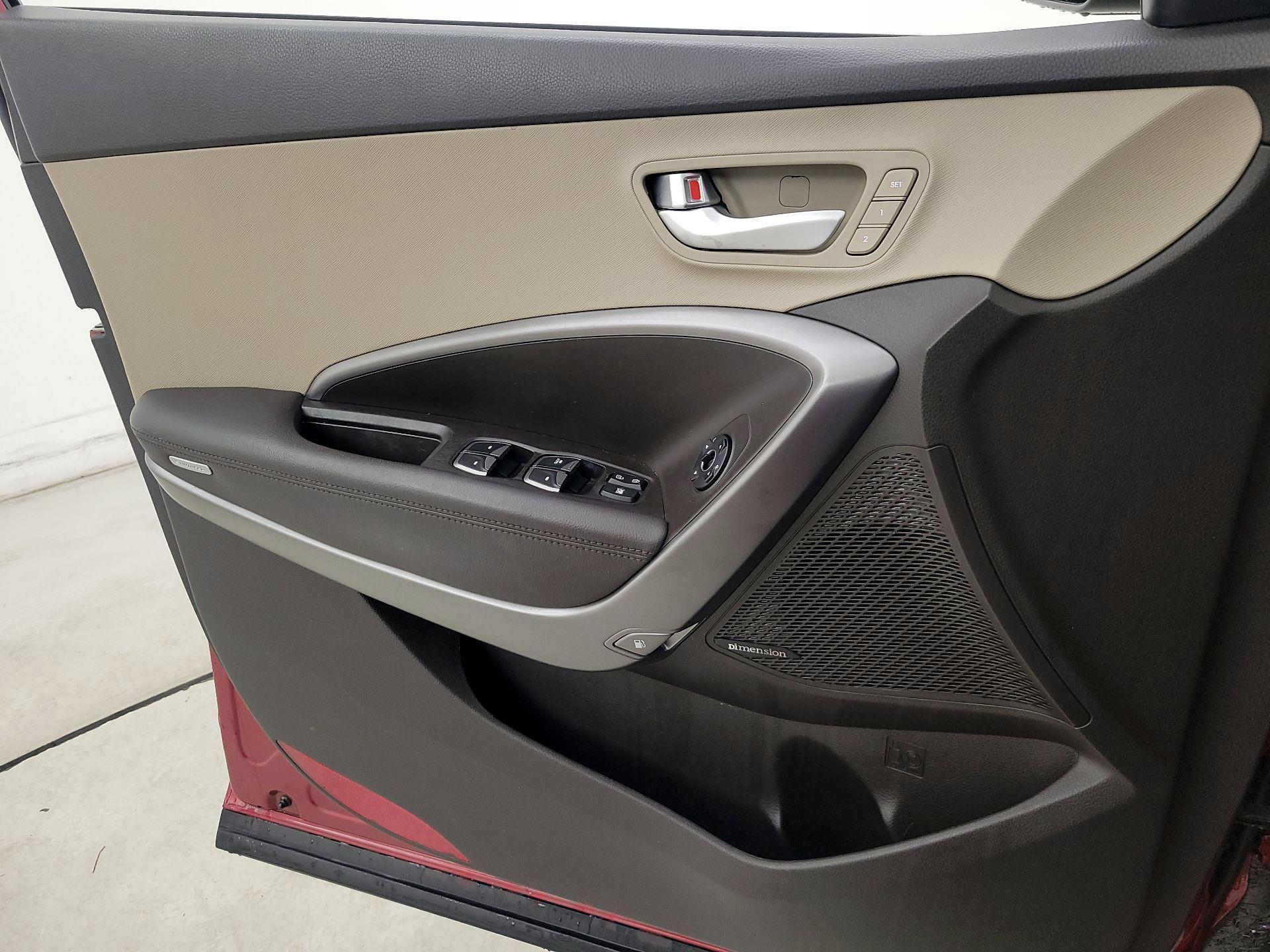 Thumbnail: 2014 Hyundai Santa Fe - 12