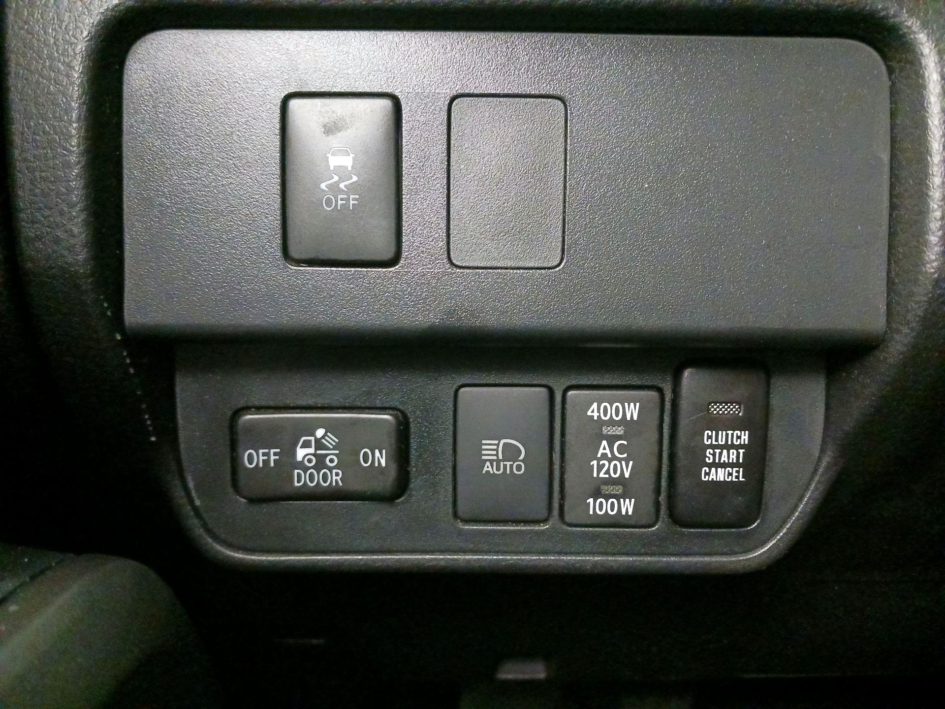 Thumbnail: 2023 Toyota Tacoma - 13