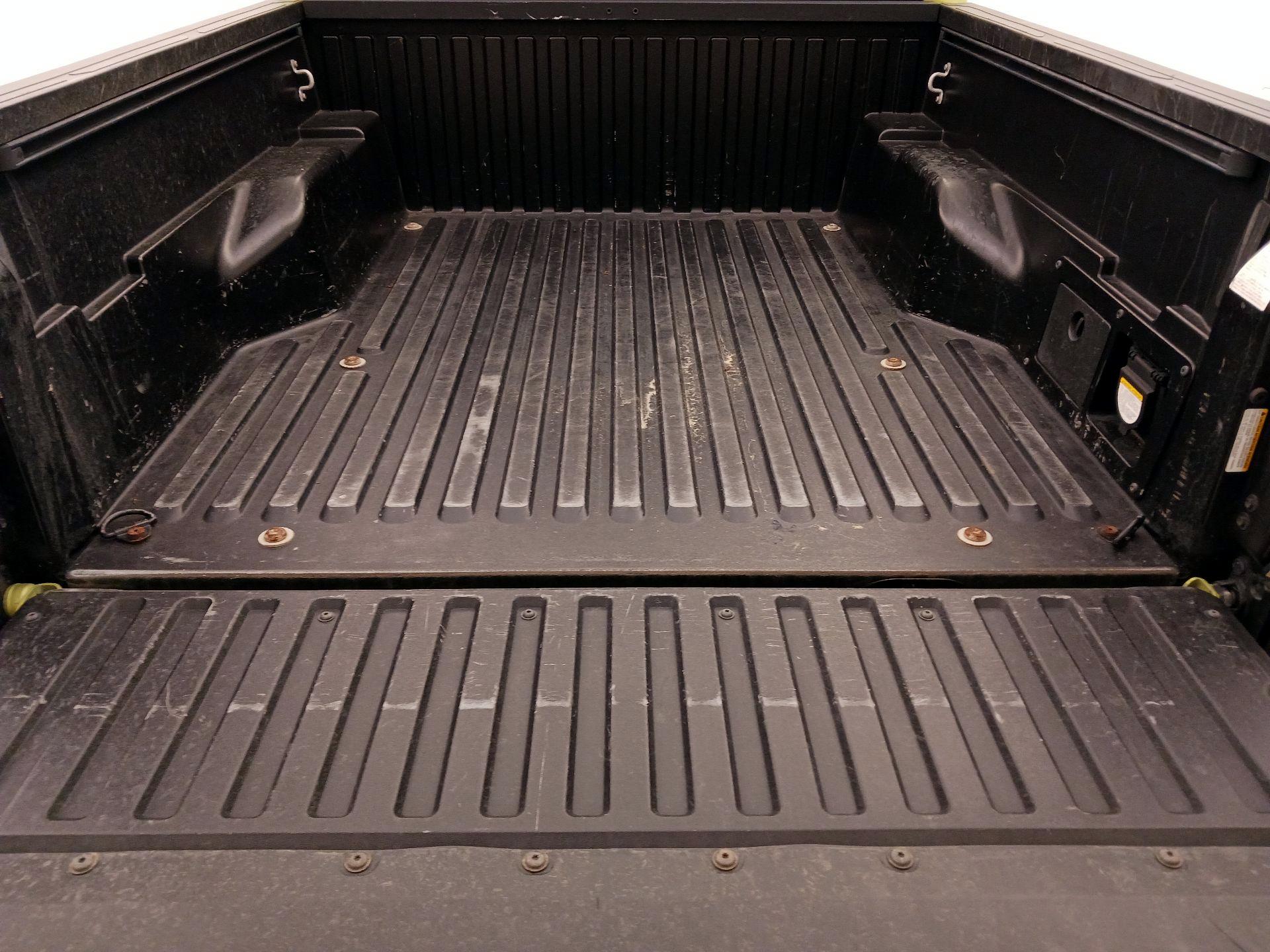 Thumbnail: 2023 Toyota Tacoma - 20