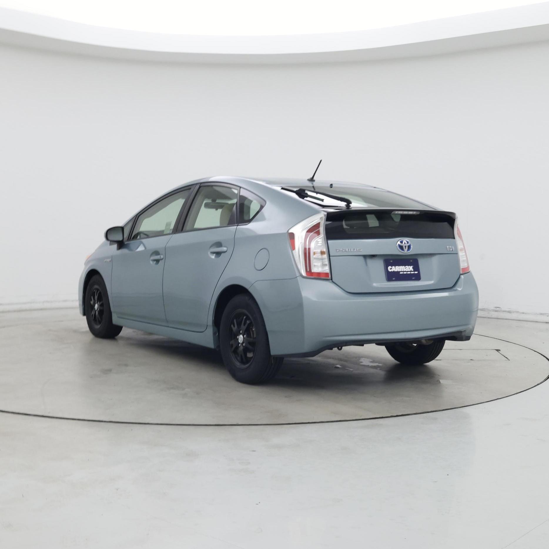 Thumbnail: 2015 Toyota Prius - 2
