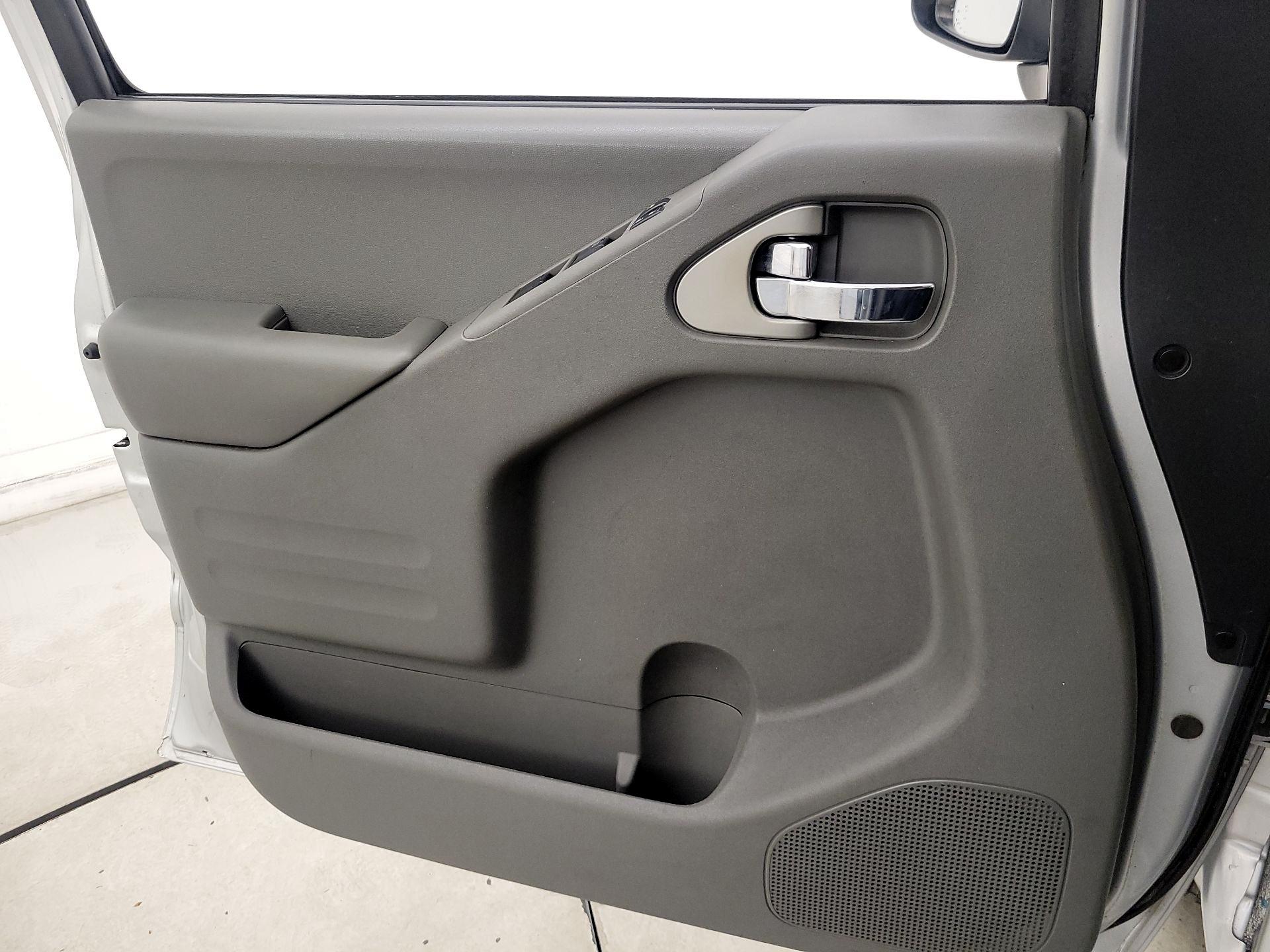 Thumbnail: 2016 Nissan Frontier - 12