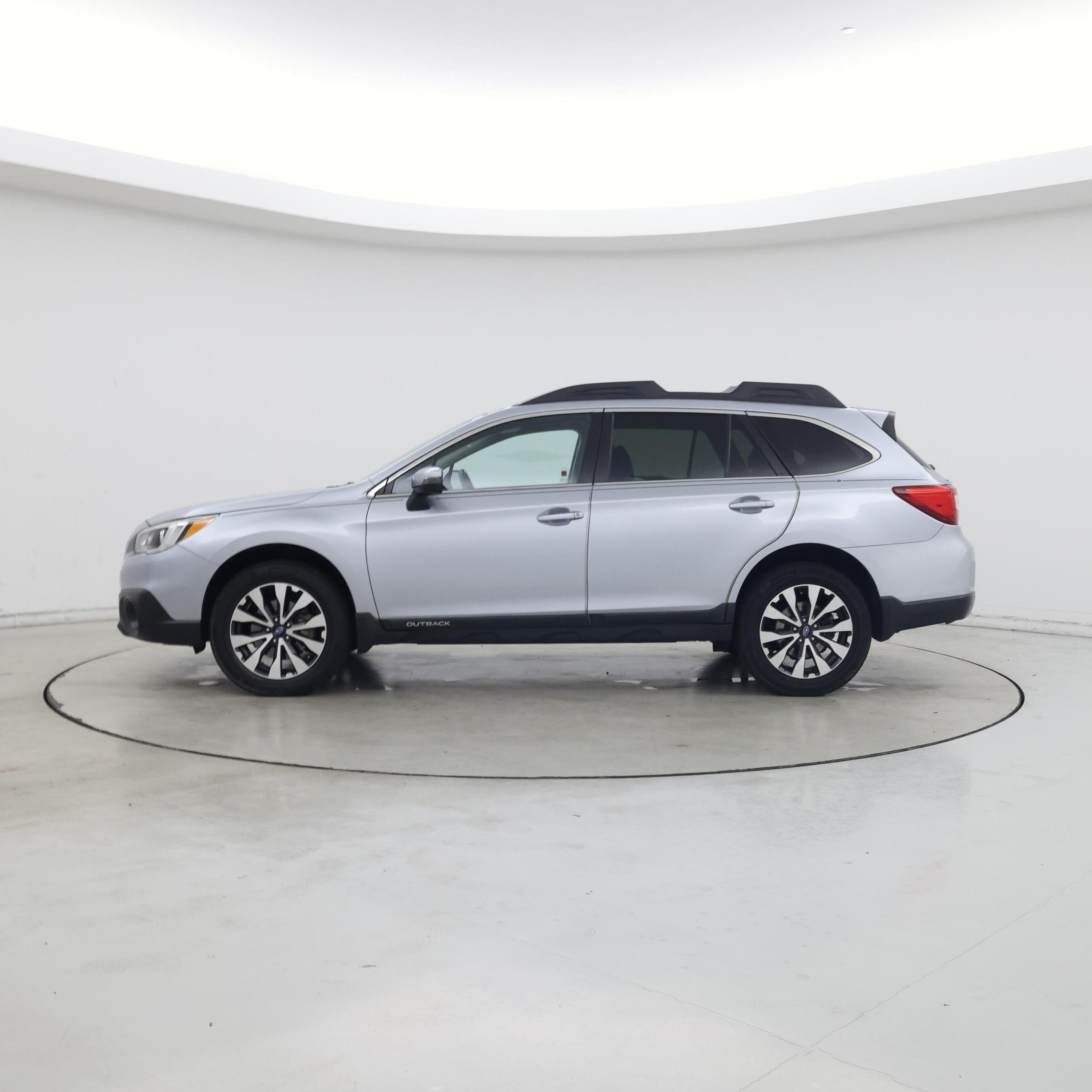 Thumbnail: 2017 Subaru Outback - 3