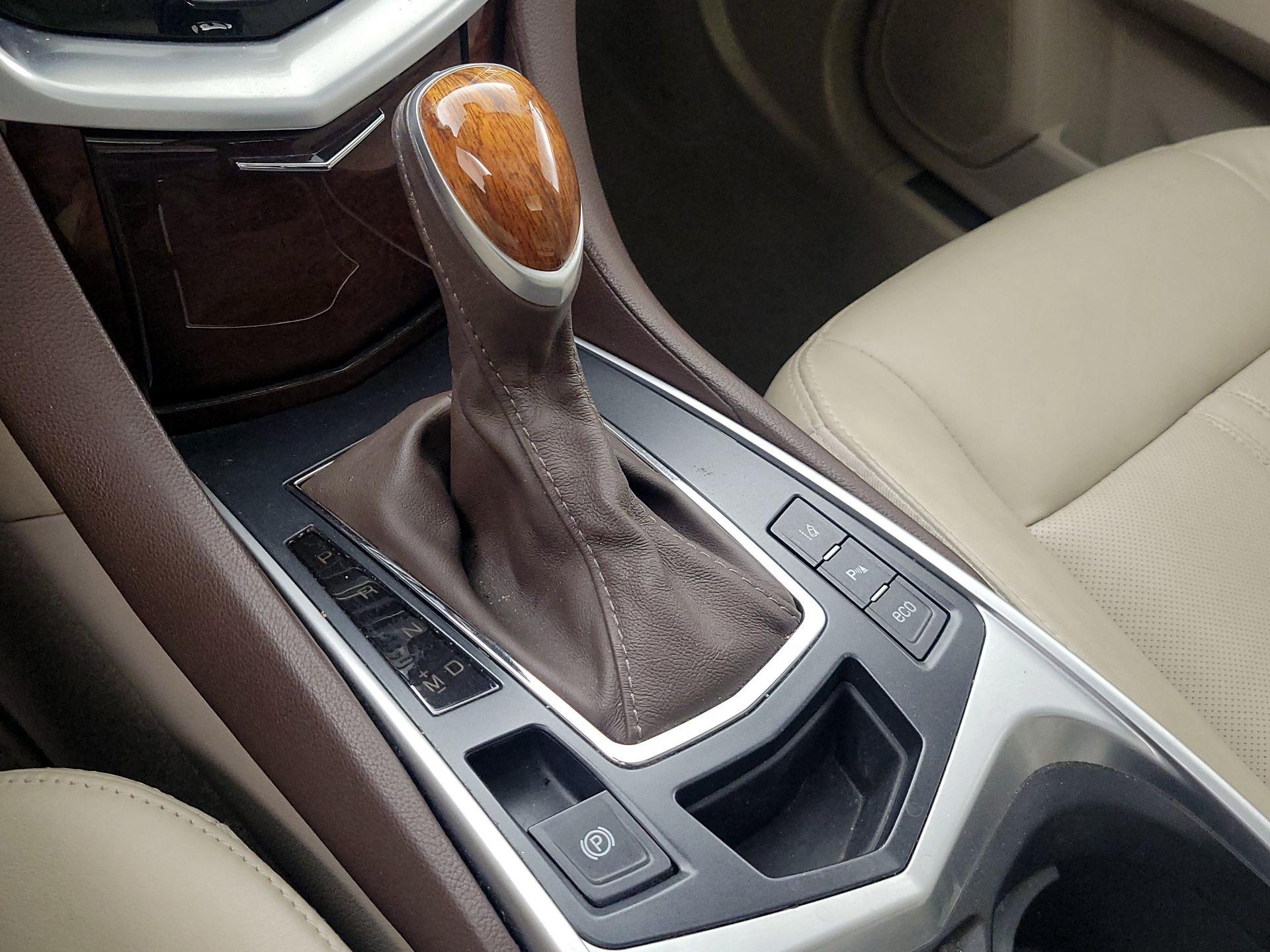Thumbnail: 2016 Cadillac SRX - 18