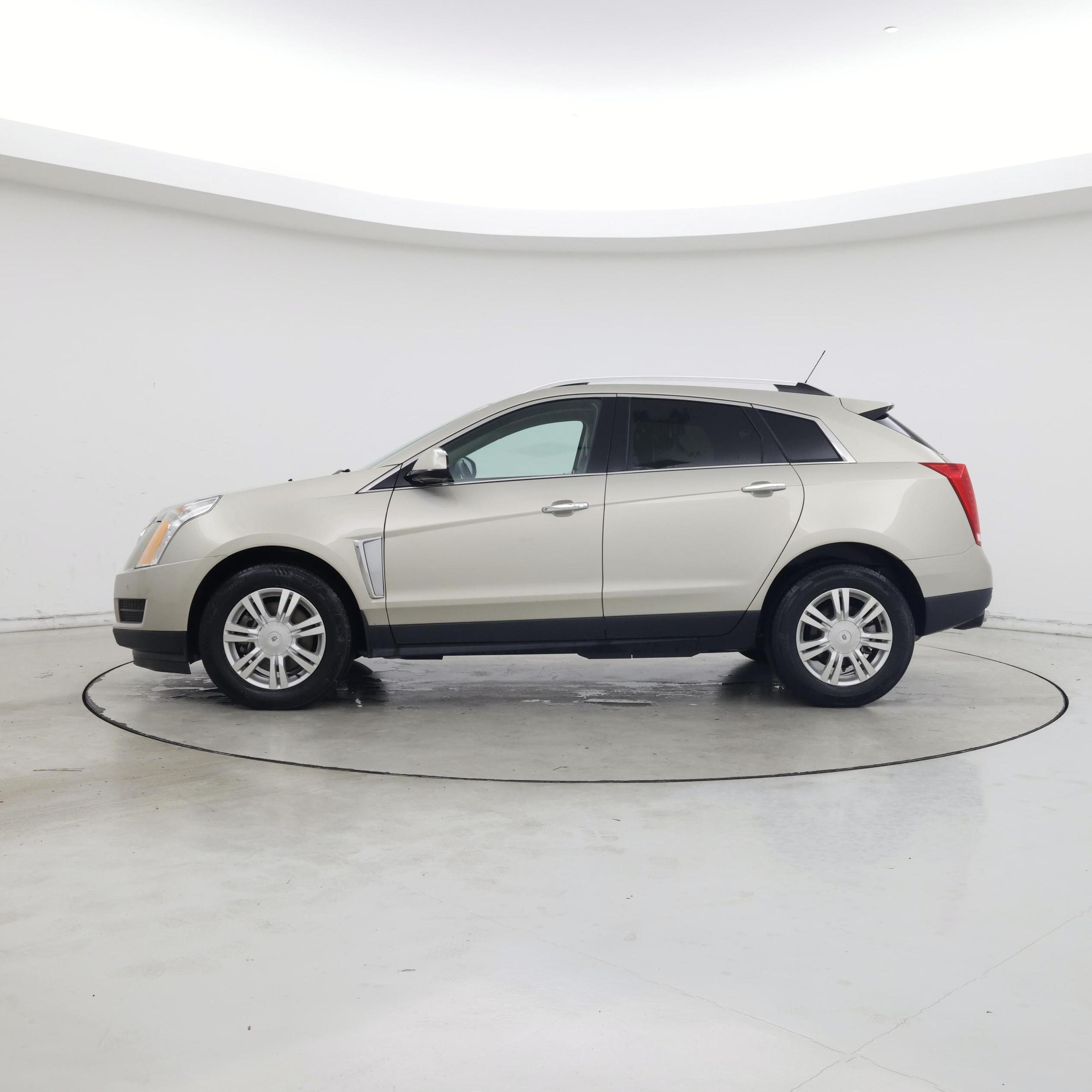 Thumbnail: 2016 Cadillac SRX - 3