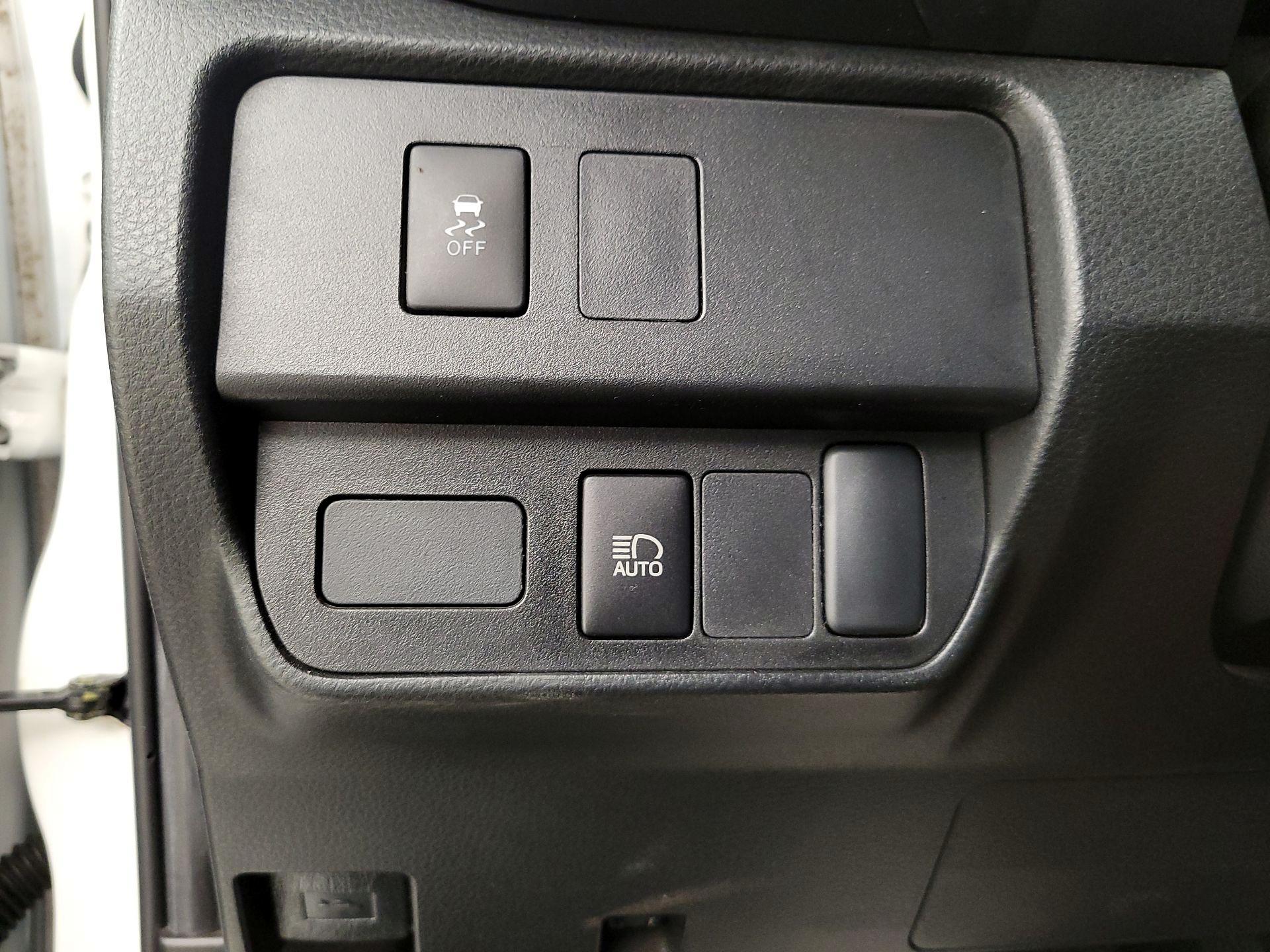 Thumbnail: 2022 Toyota Tacoma - 13