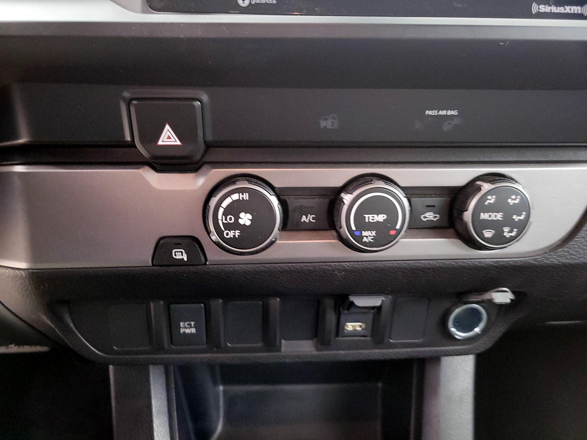 Thumbnail: 2022 Toyota Tacoma - 16