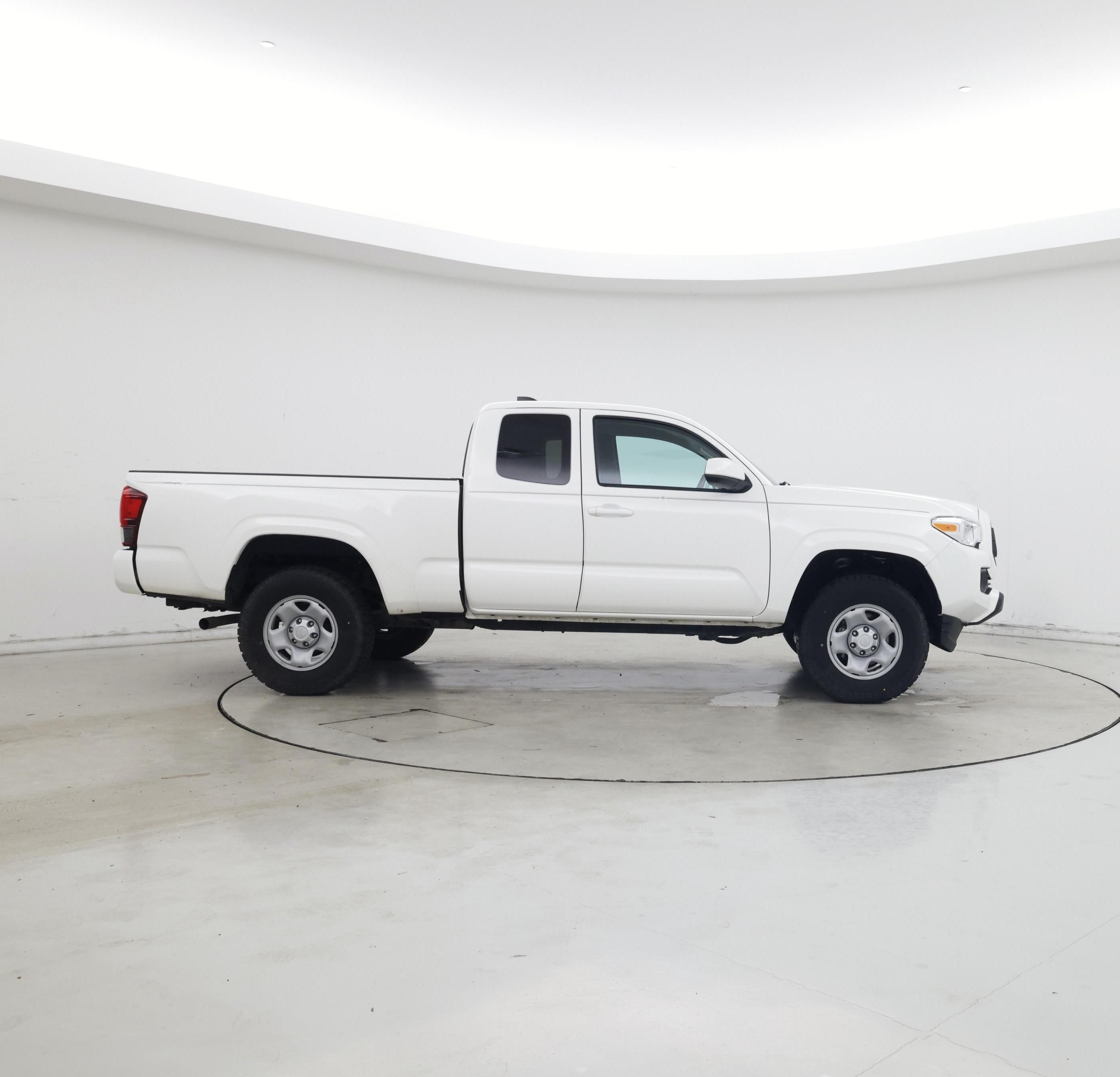 Thumbnail: 2022 Toyota Tacoma - 7