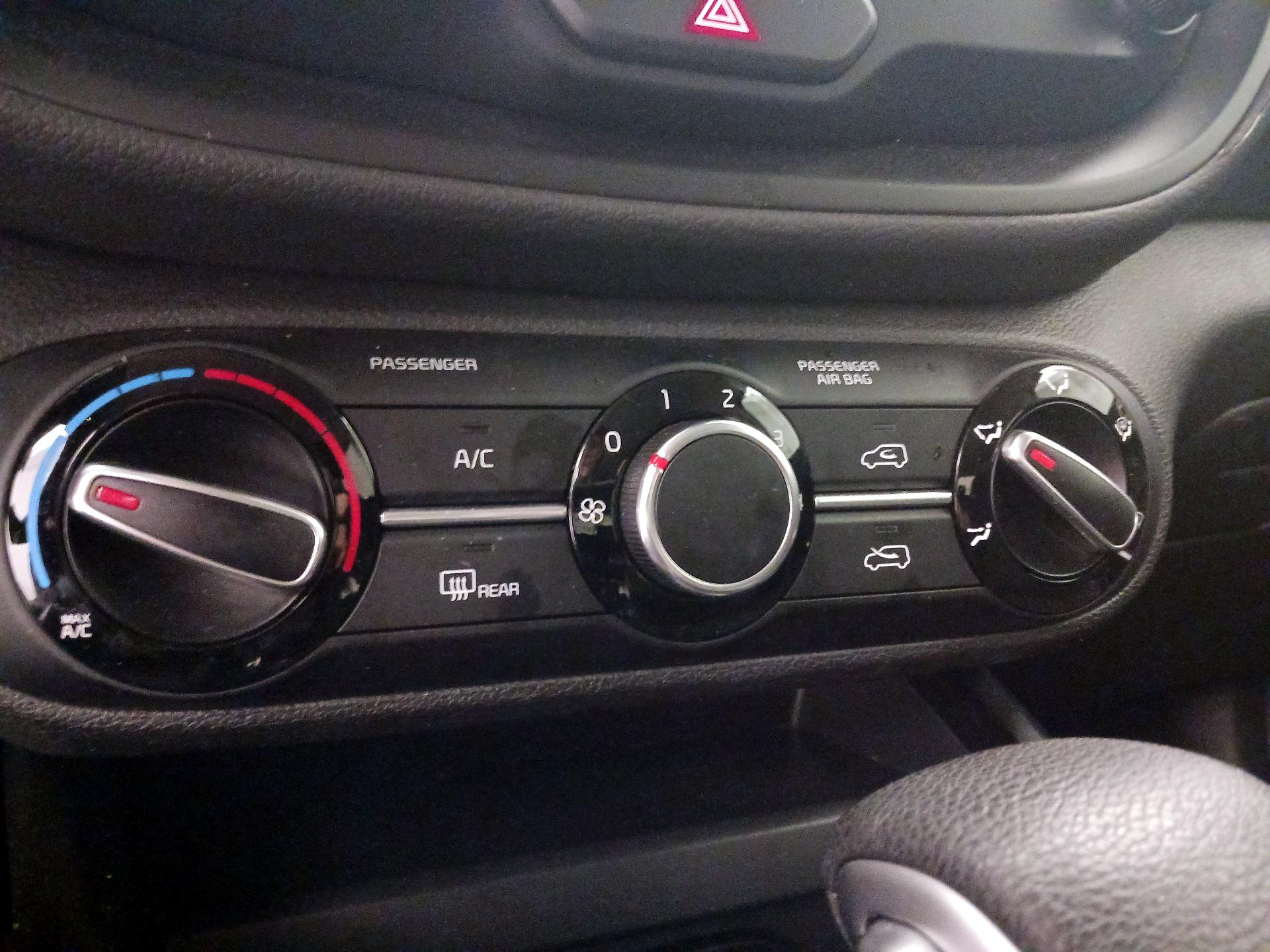 Thumbnail: 2021 Kia Soul - 16