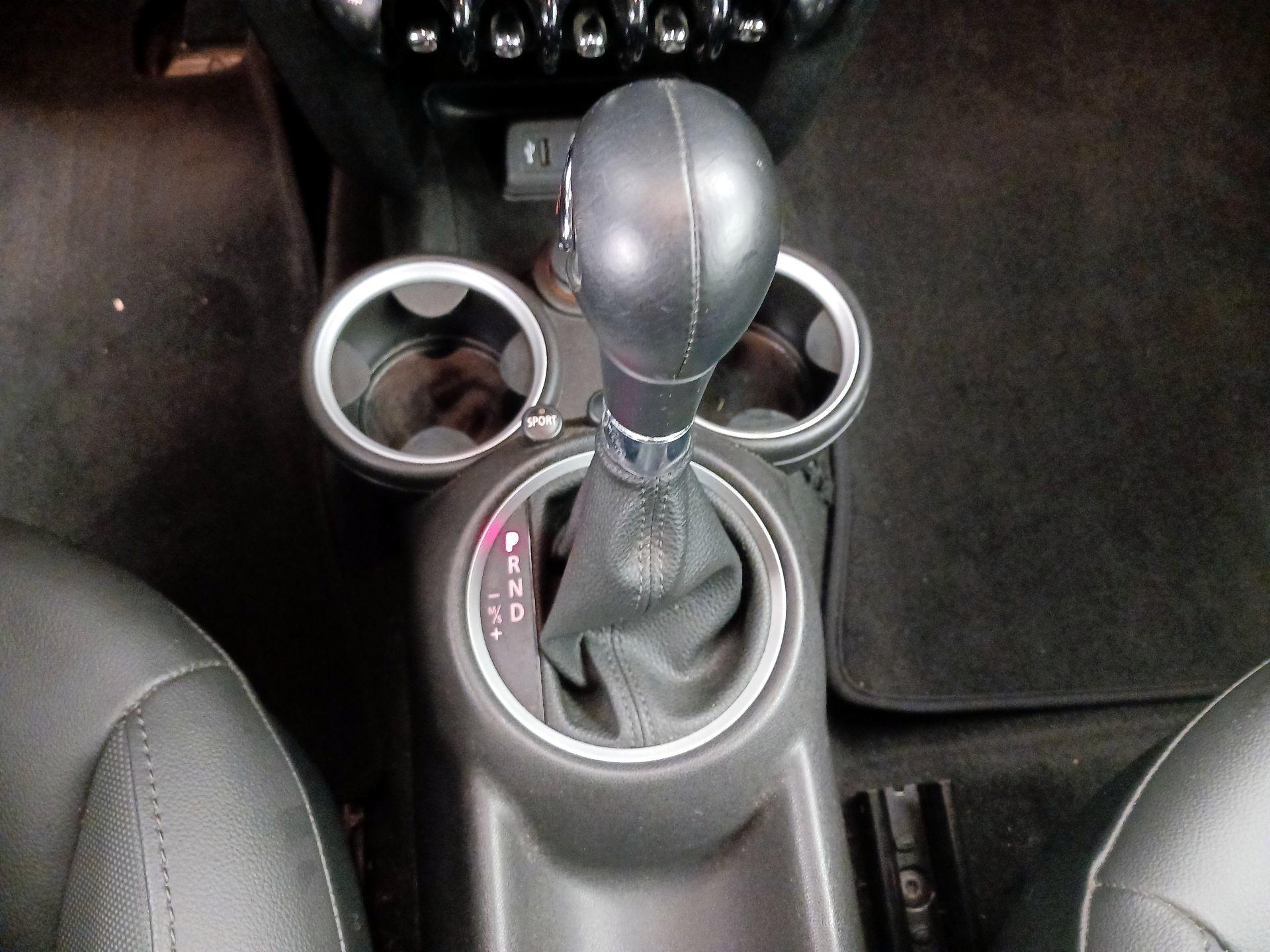 Thumbnail: 2015 MINI Cooper - 15