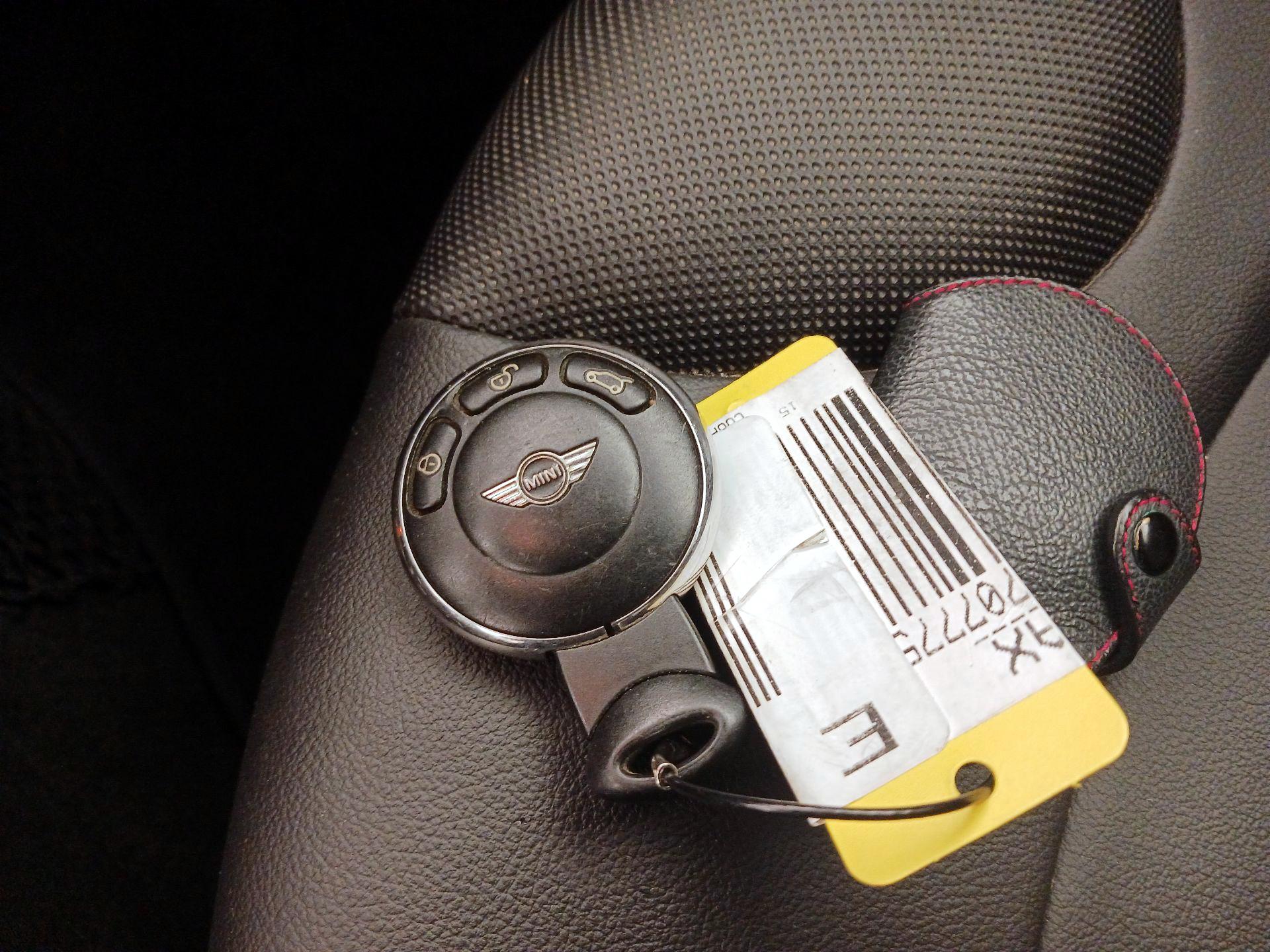 Thumbnail: 2015 MINI Cooper - 20