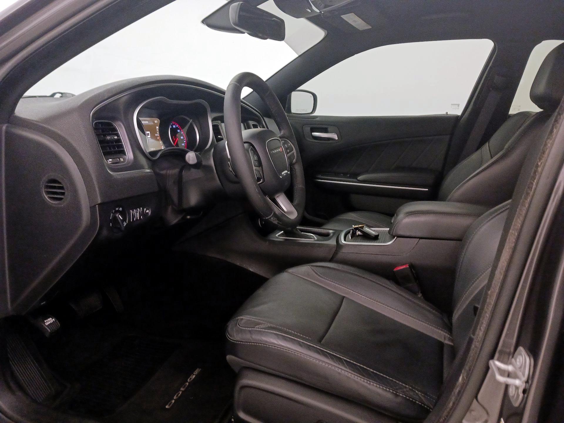 Thumbnail: 2016 Dodge Charger - 11