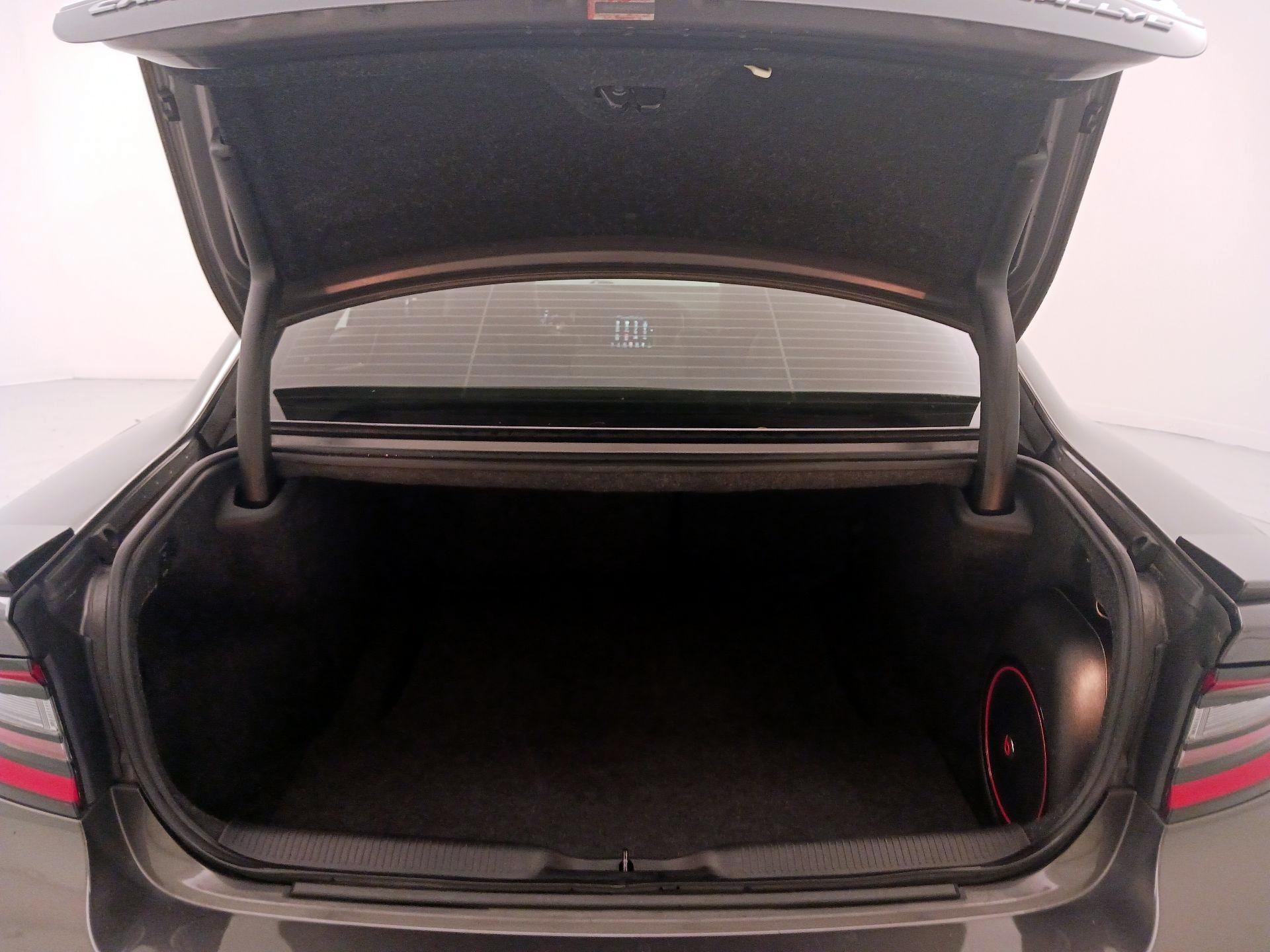 Thumbnail: 2016 Dodge Charger - 20