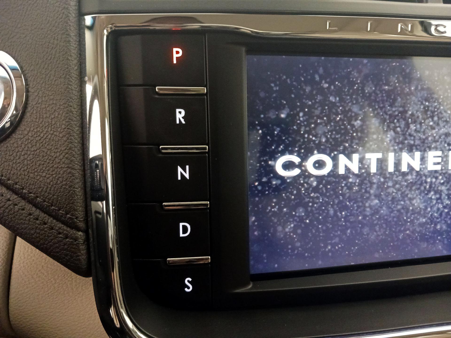 Thumbnail: 2020 Lincoln Continental - 18
