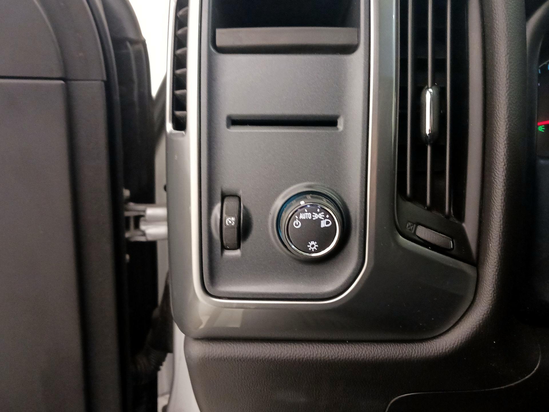 Thumbnail: 2014 Chevrolet Silverado 1500 - 13