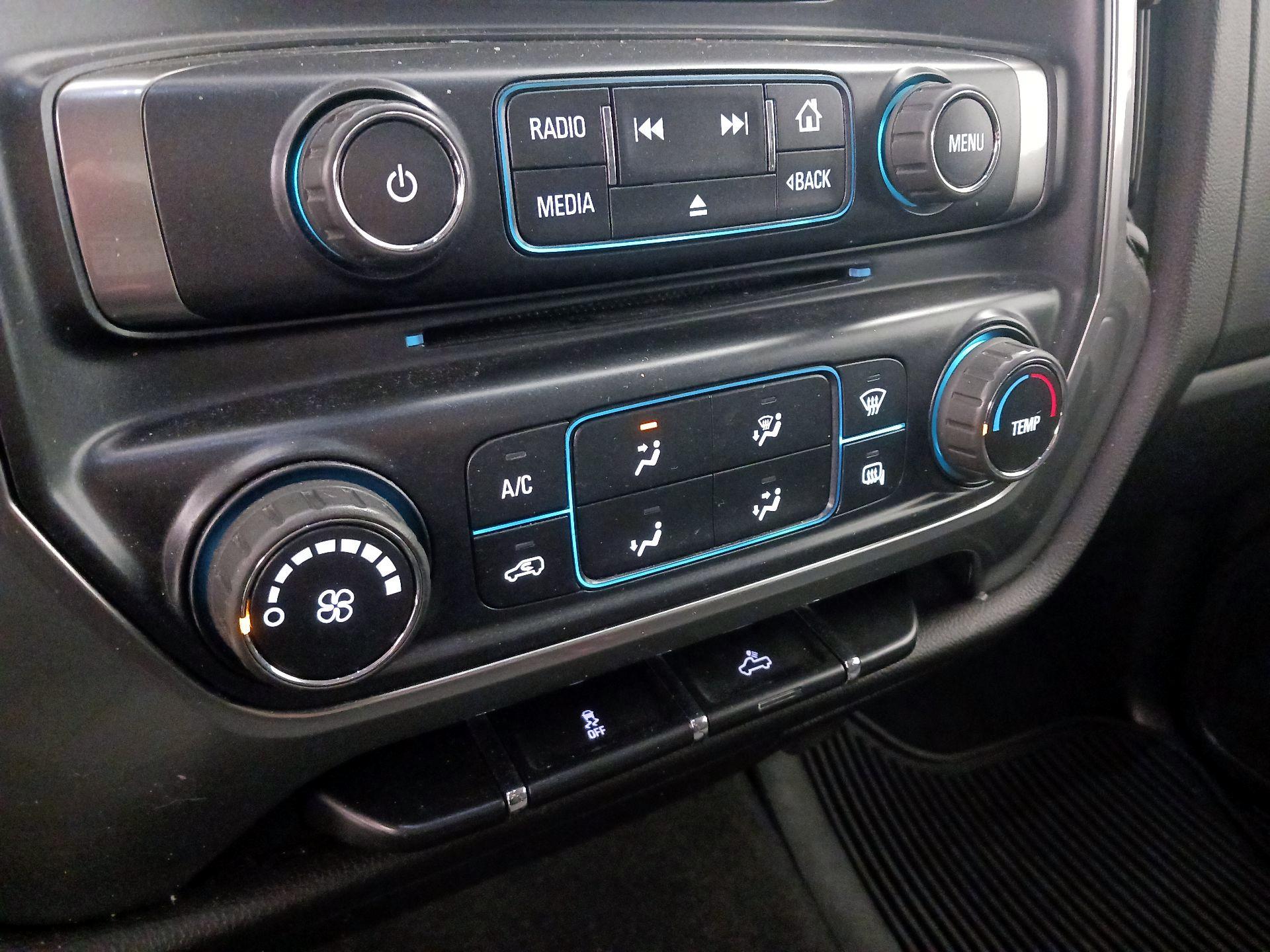 Thumbnail: 2014 Chevrolet Silverado 1500 - 15