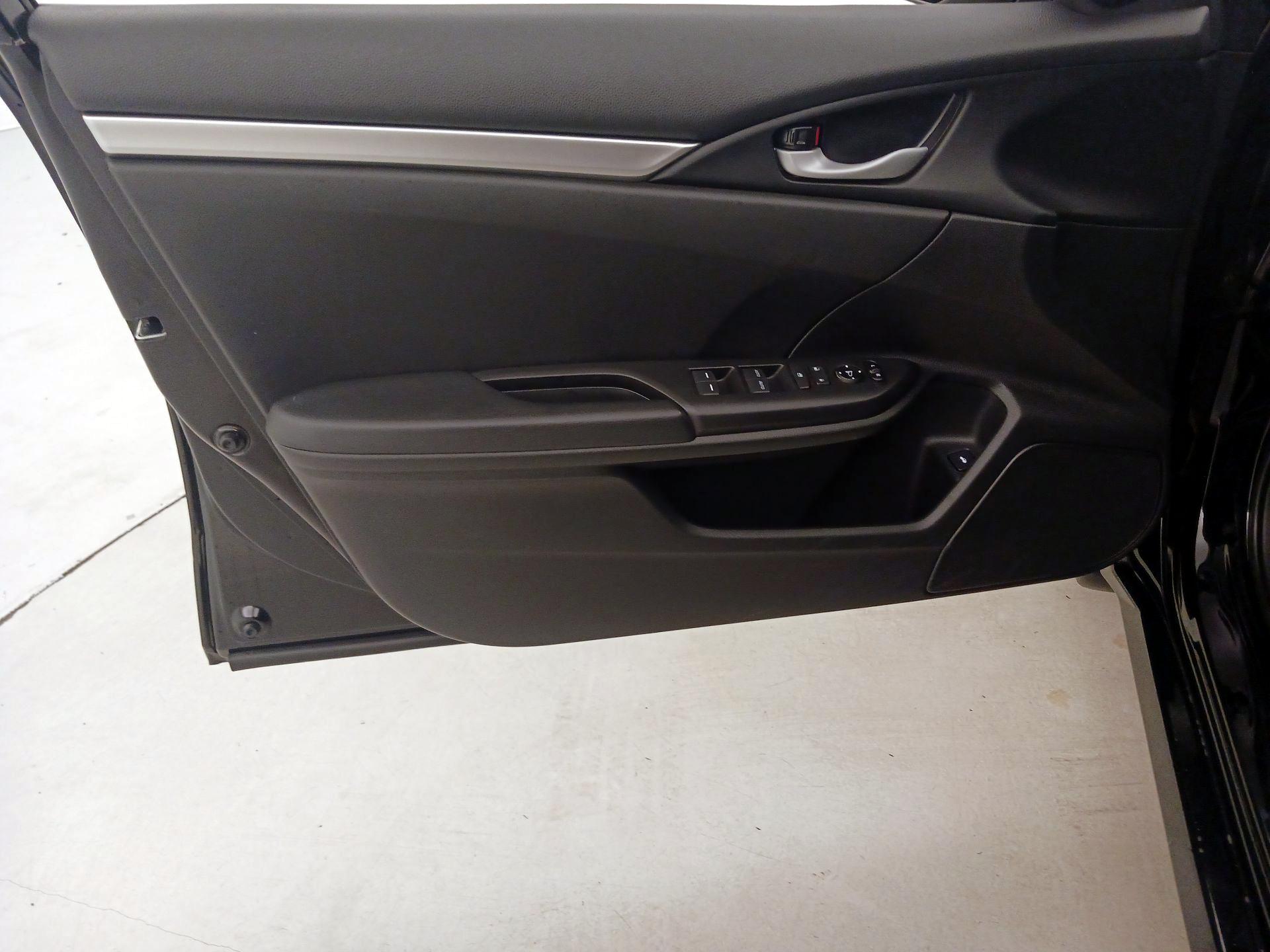 Thumbnail: 2021 Honda Civic - 12