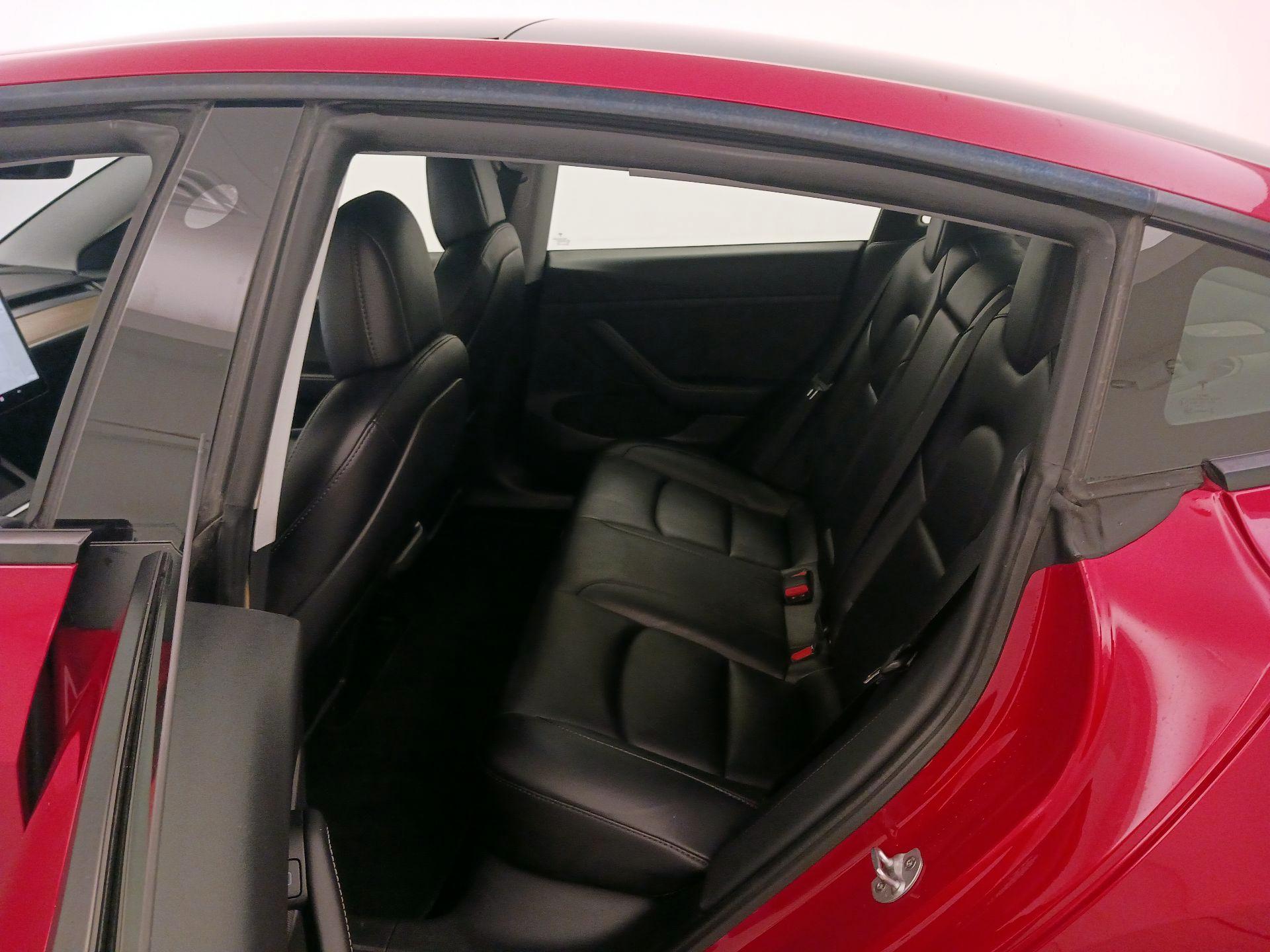 Thumbnail: 2021 Tesla Model 3 - 20