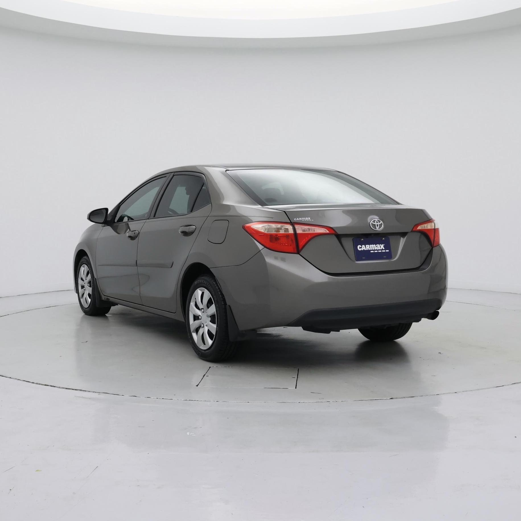 Thumbnail: 2017 Toyota Corolla - 2