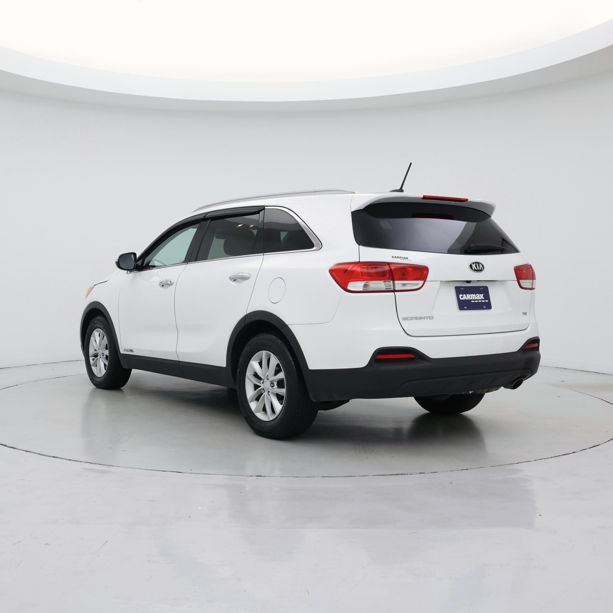 Thumbnail: 2017 Kia Sorento - 2